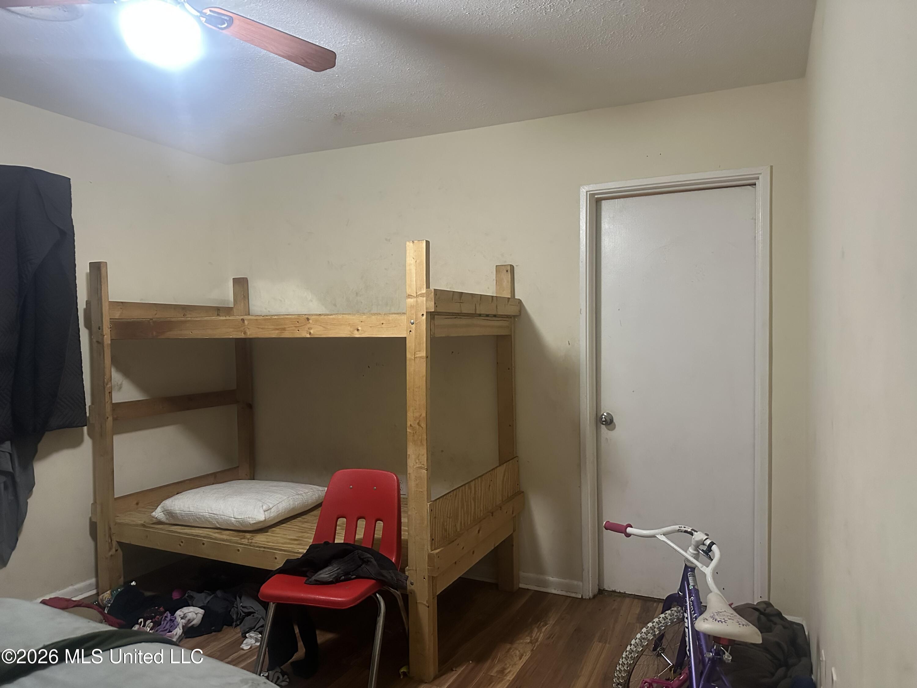 3025 Meadow Forest Drive Property Photo 11