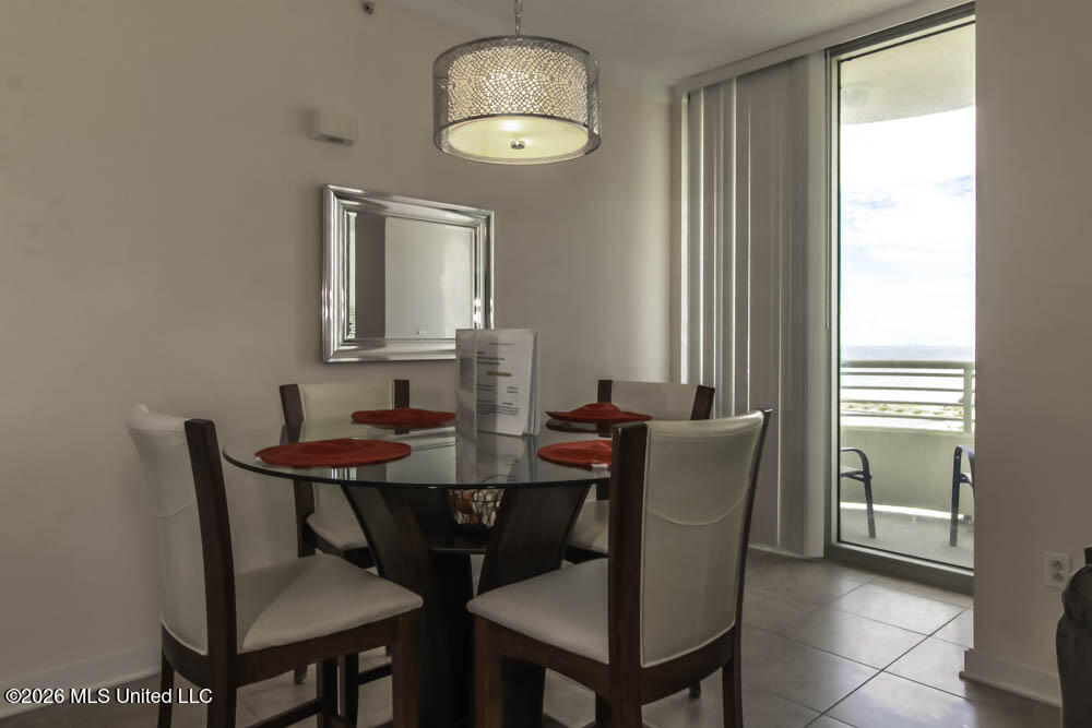 2060 Beach Boulevard Property Photo 3
