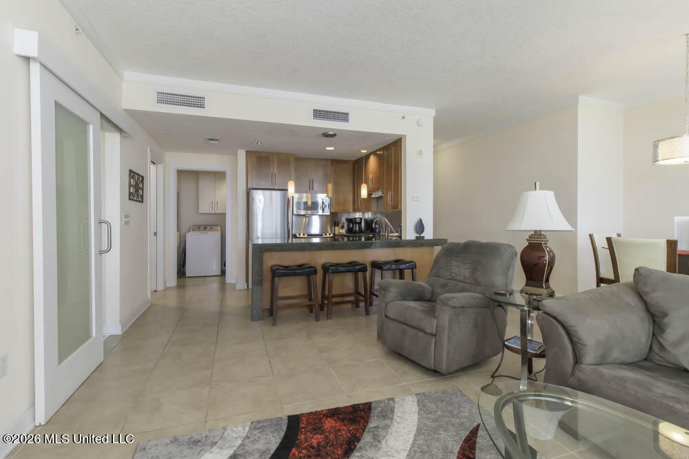 2060 Beach Boulevard Property Photo 5