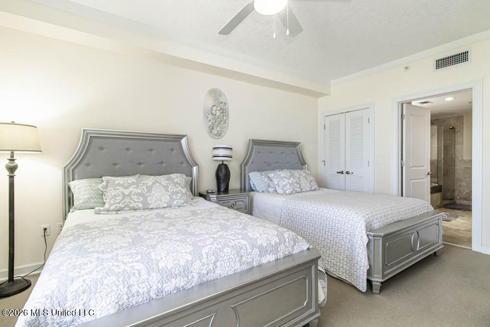 2060 Beach Boulevard Property Photo 13
