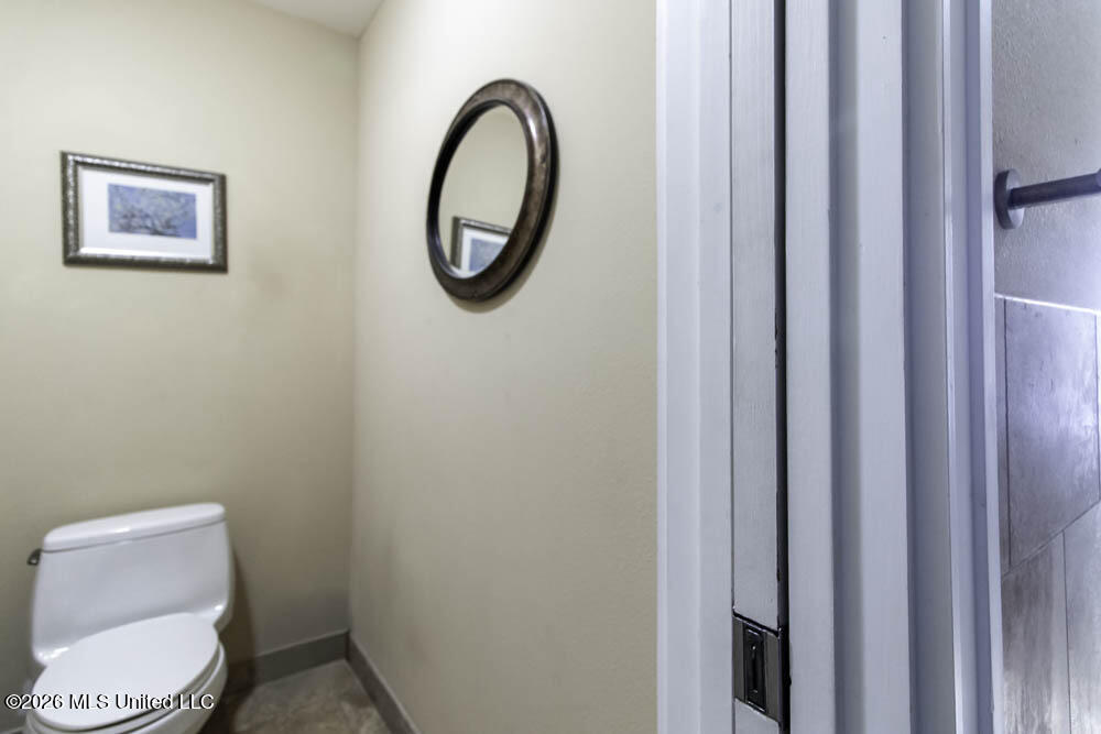 2060 Beach Boulevard Property Photo 21