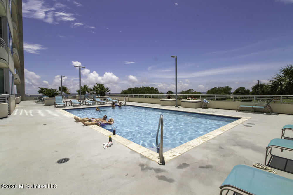 2060 Beach Boulevard Property Photo 22