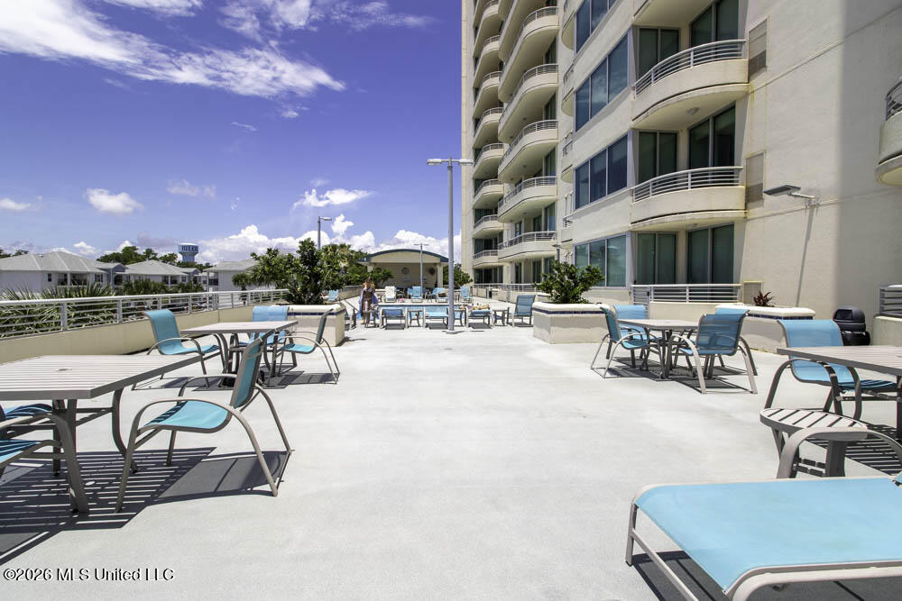 2060 Beach Boulevard Property Photo 27