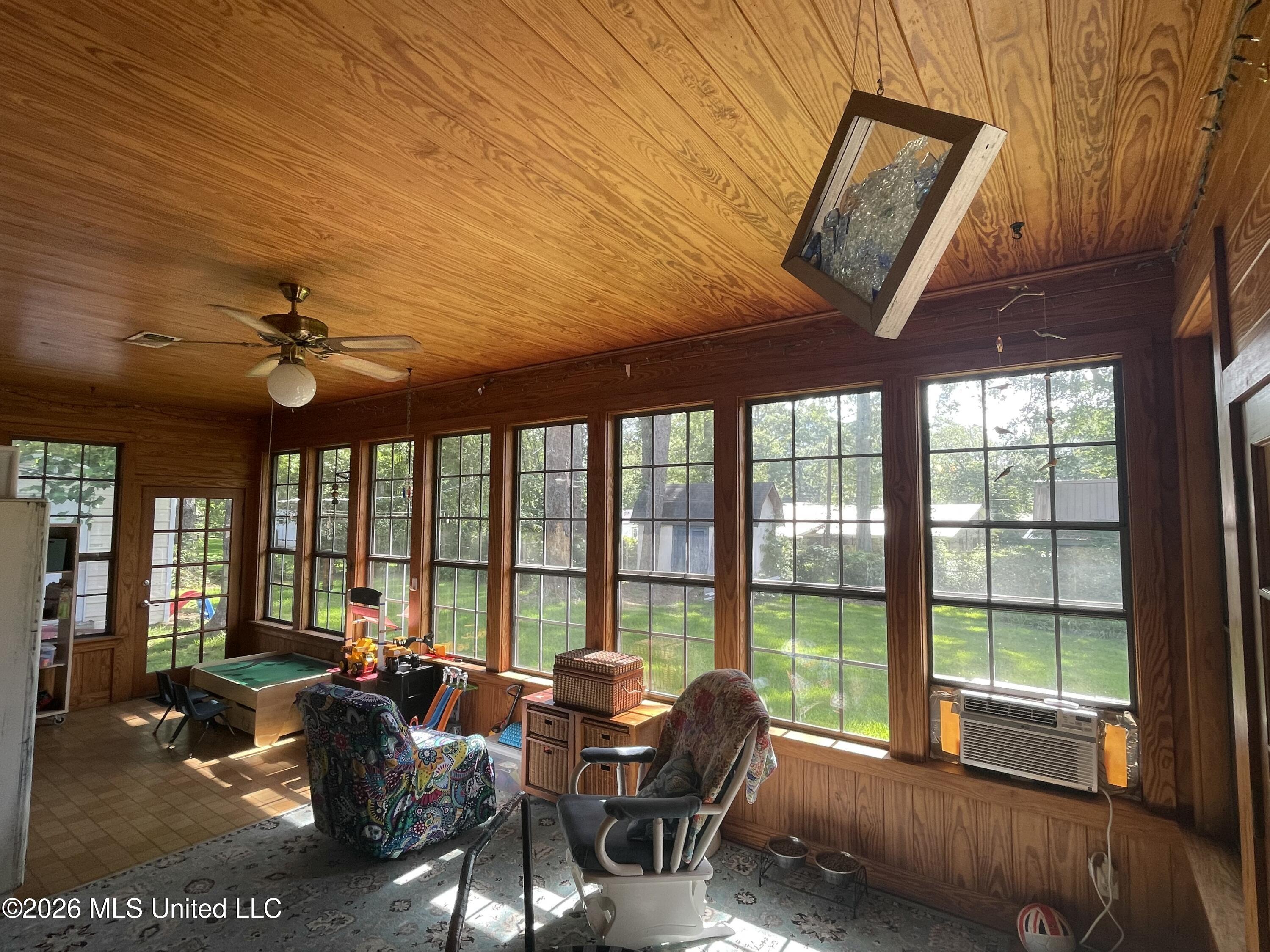 919 Kraner Lane Property Photo 2
