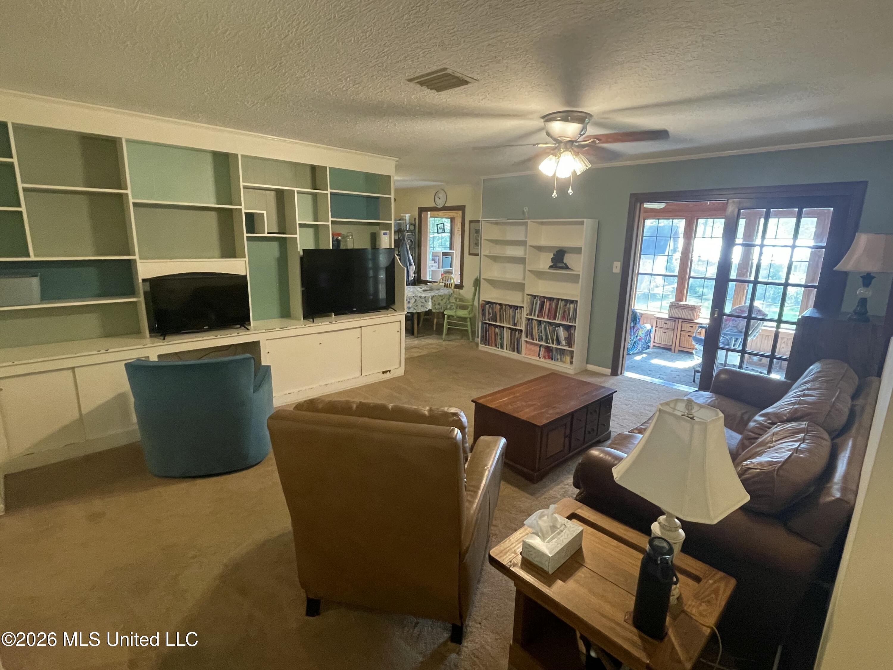 919 Kraner Lane Property Photo 4