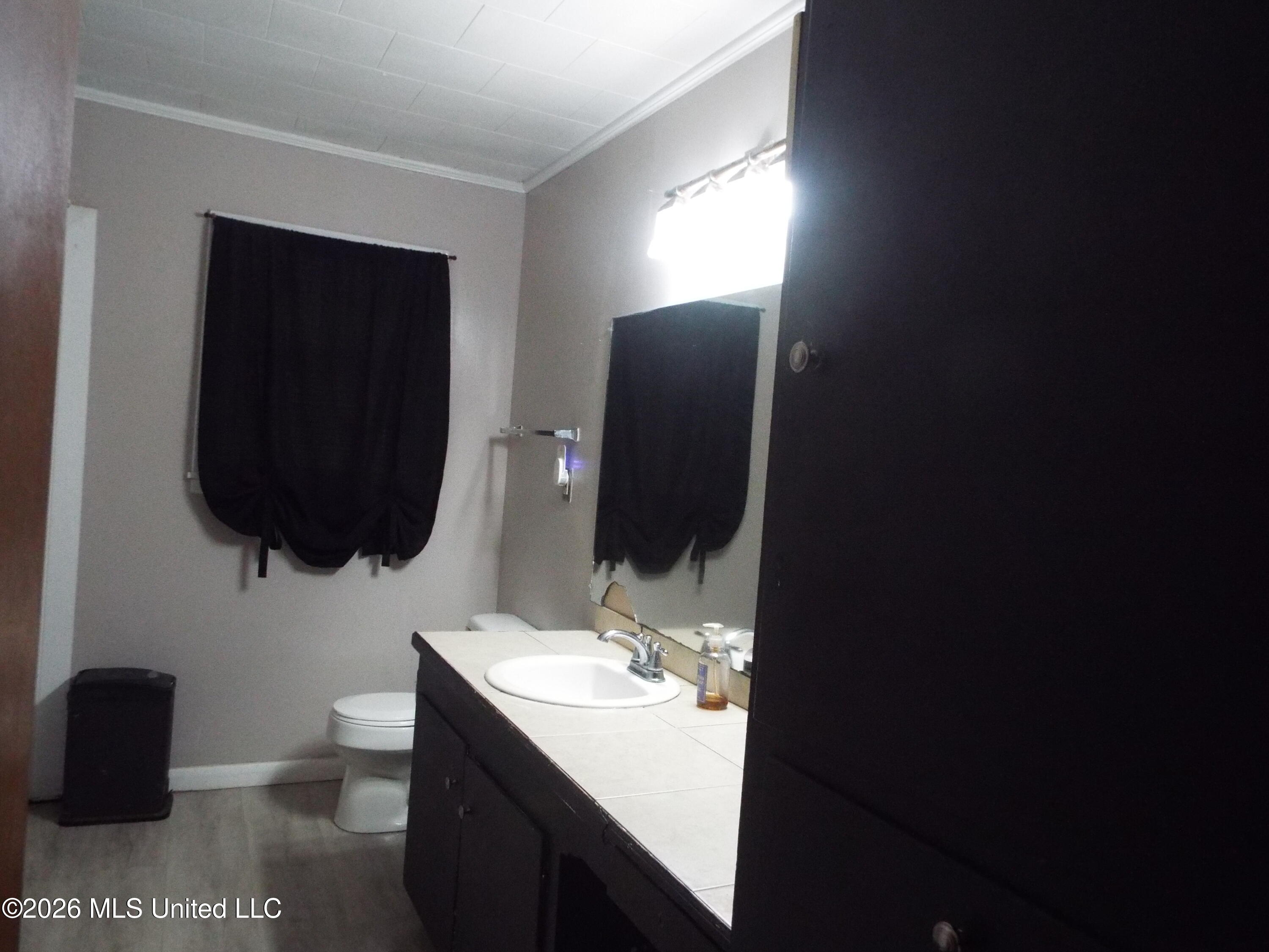 502 Lakeview Avenue Property Photo 6