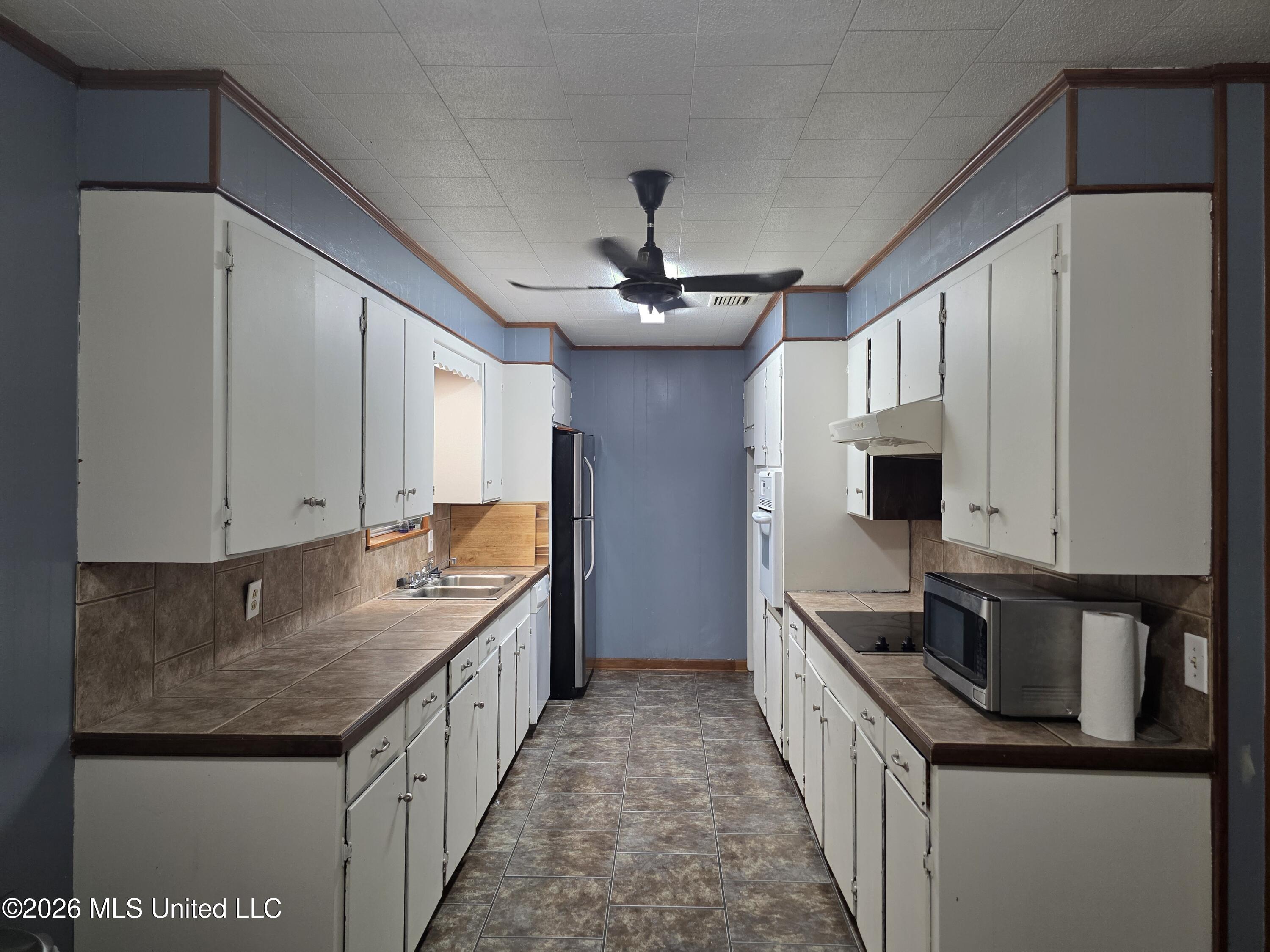 502 Lakeview Avenue Property Photo 17