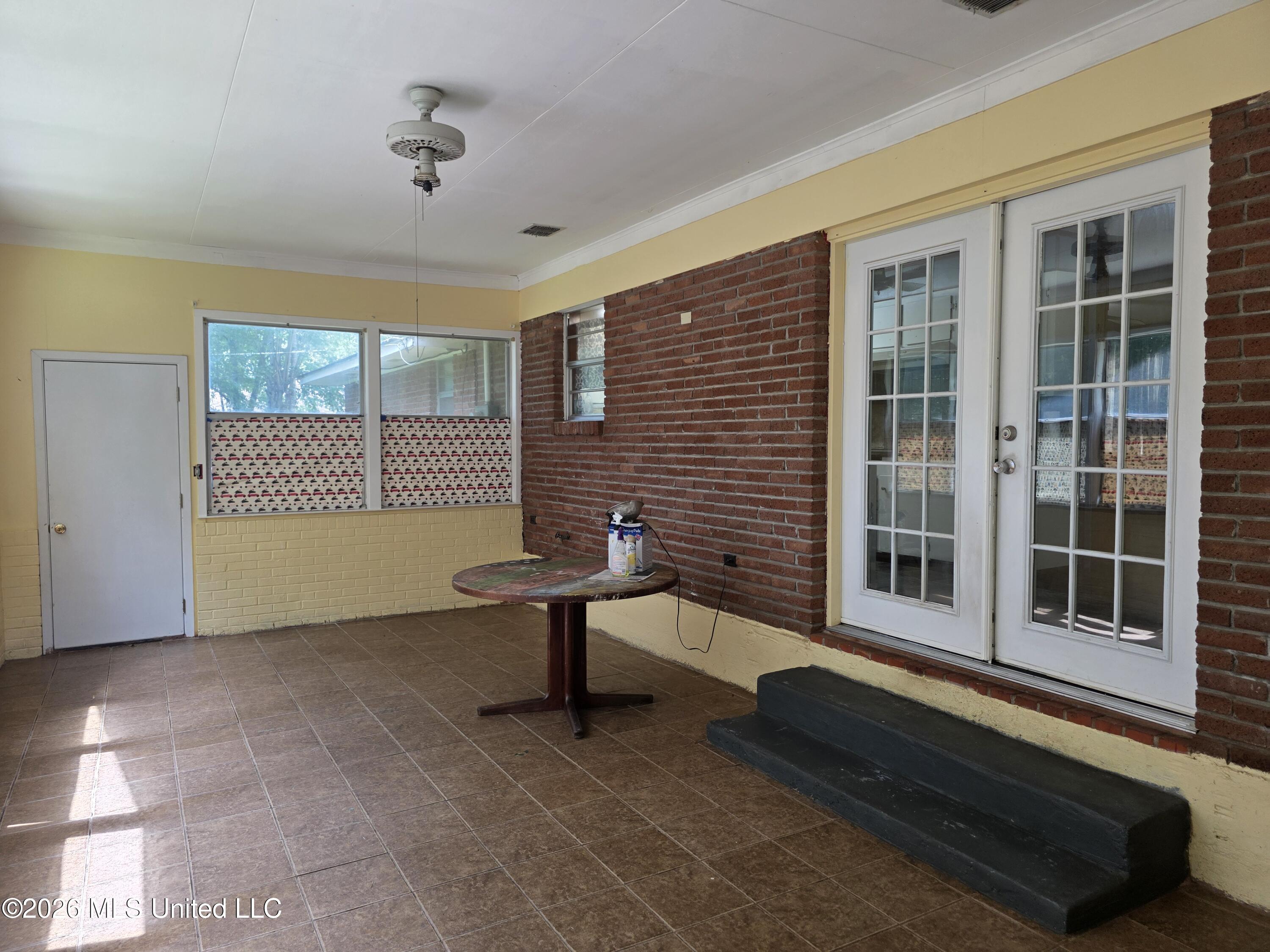 502 Lakeview Avenue Property Photo 18