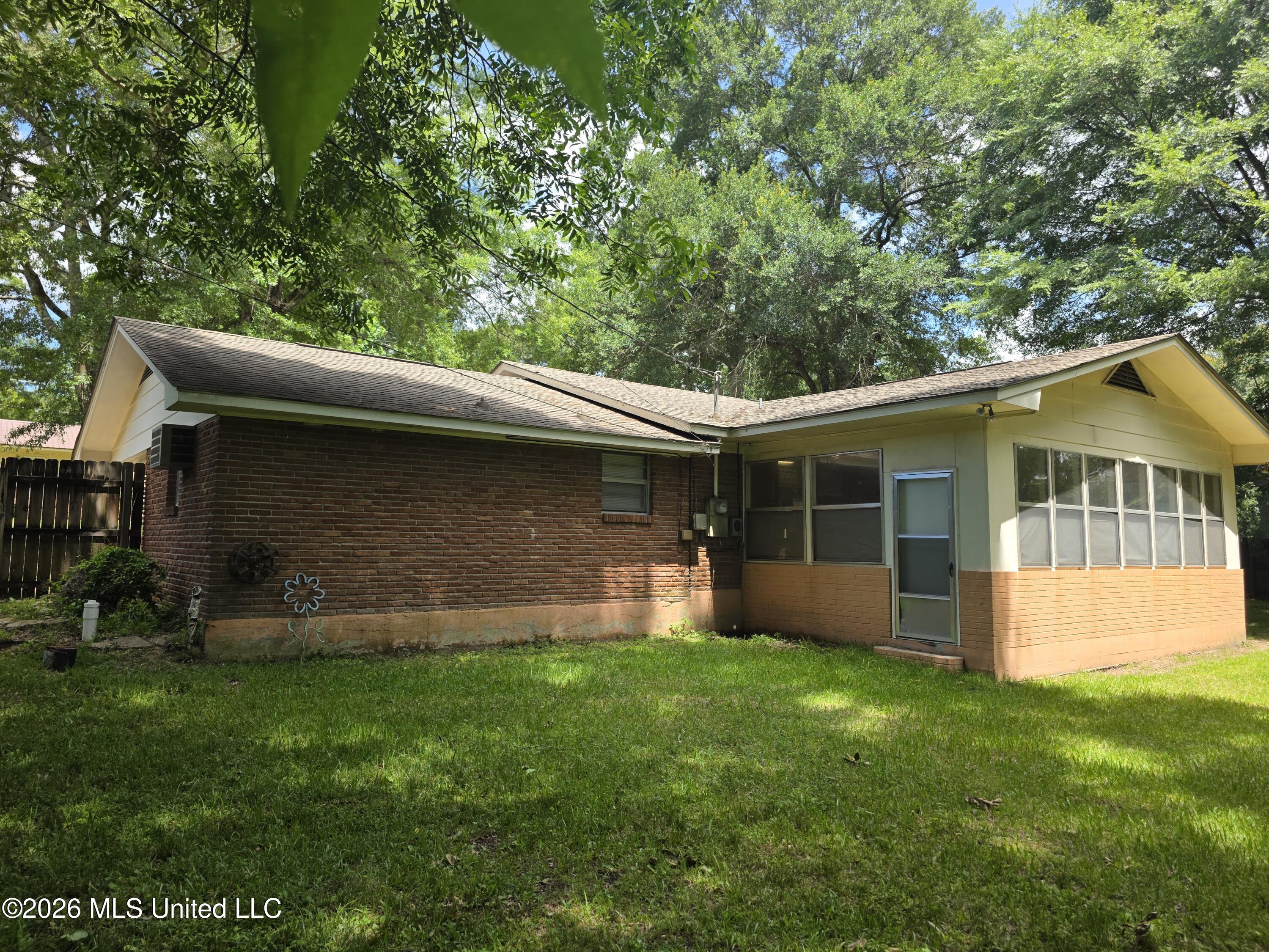 502 Lakeview Avenue Property Photo 21
