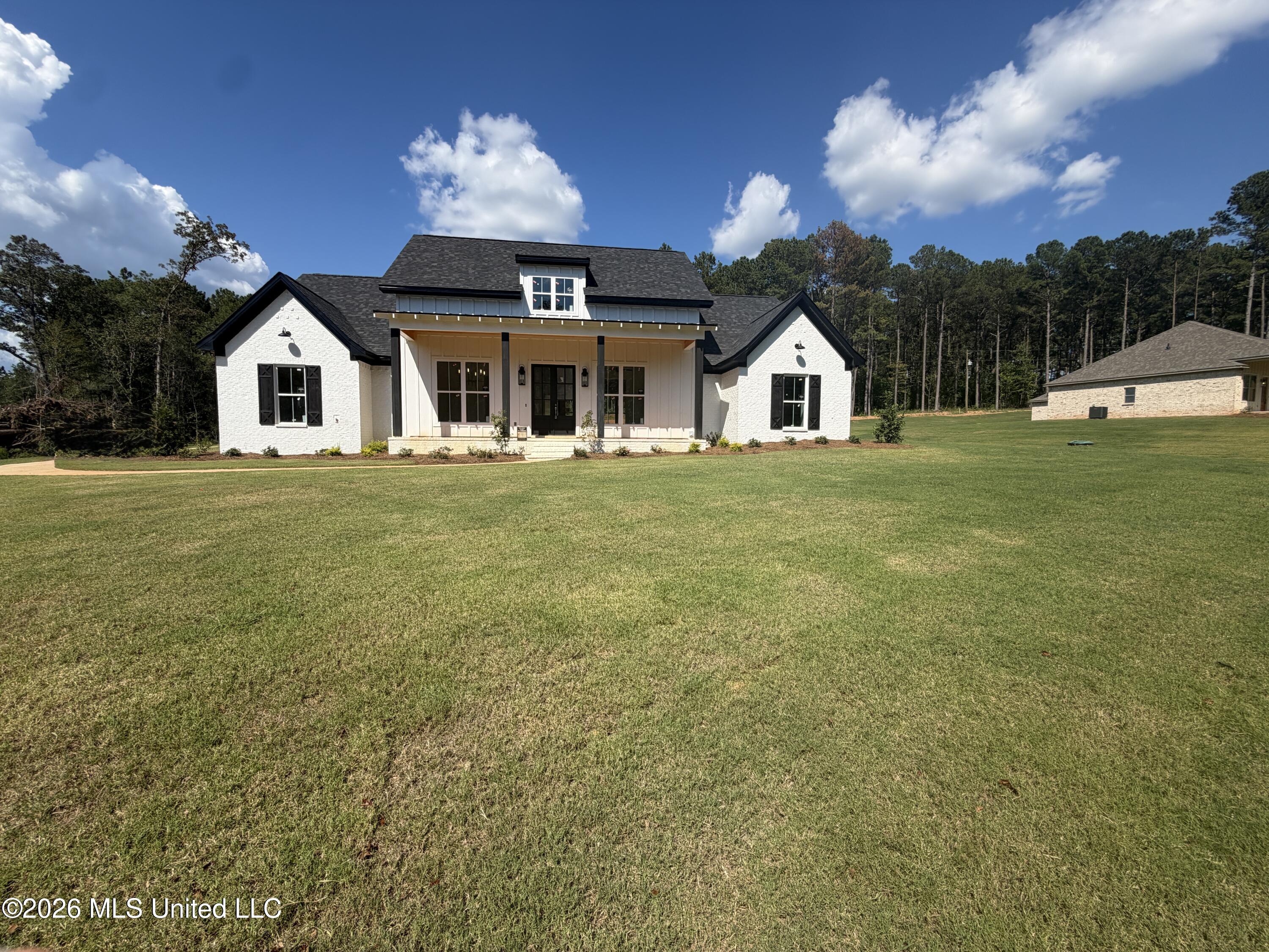 110 Cypress Lane Property Photo 3