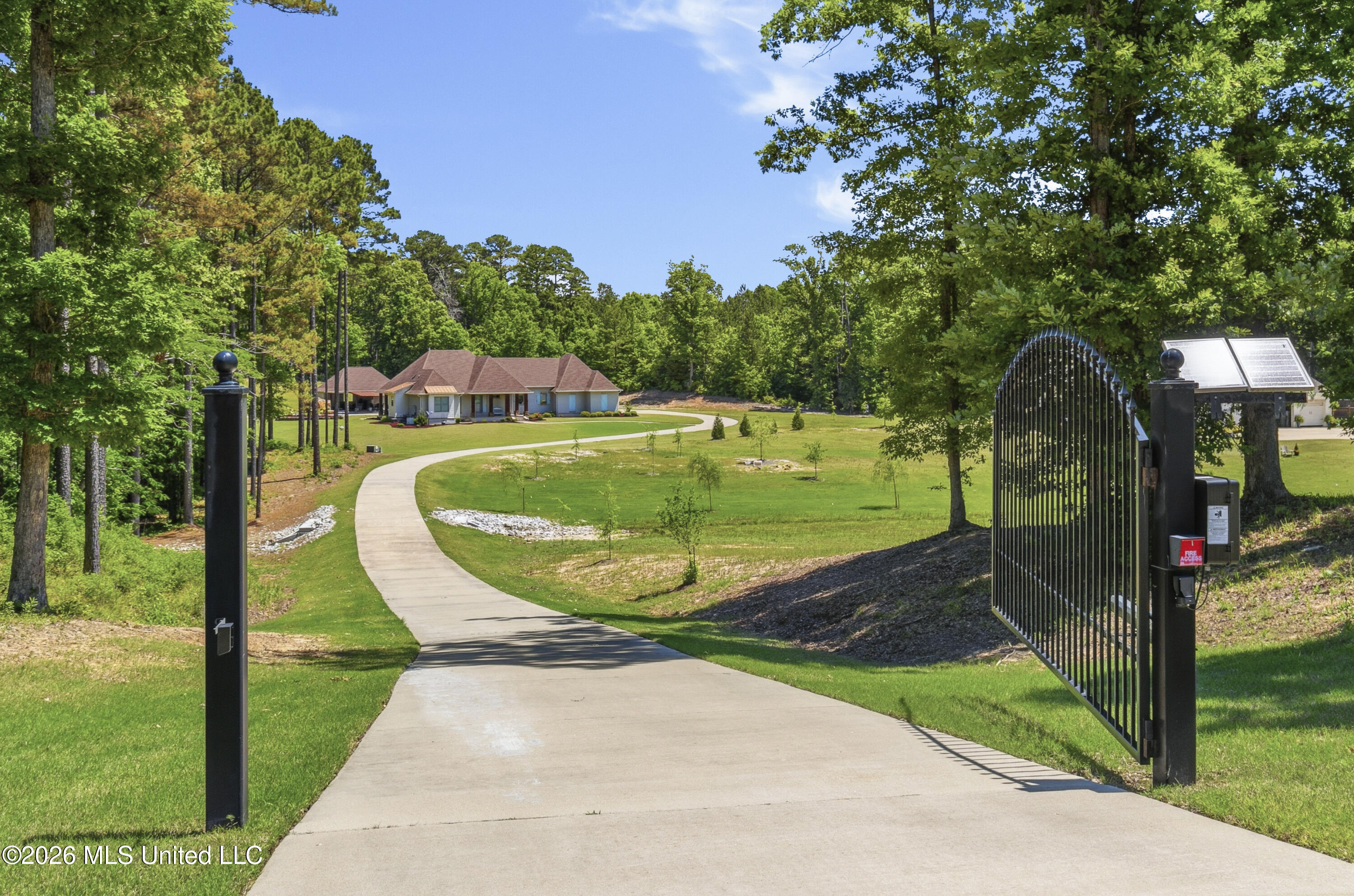 167 Dogwood Trace Property Photo 3