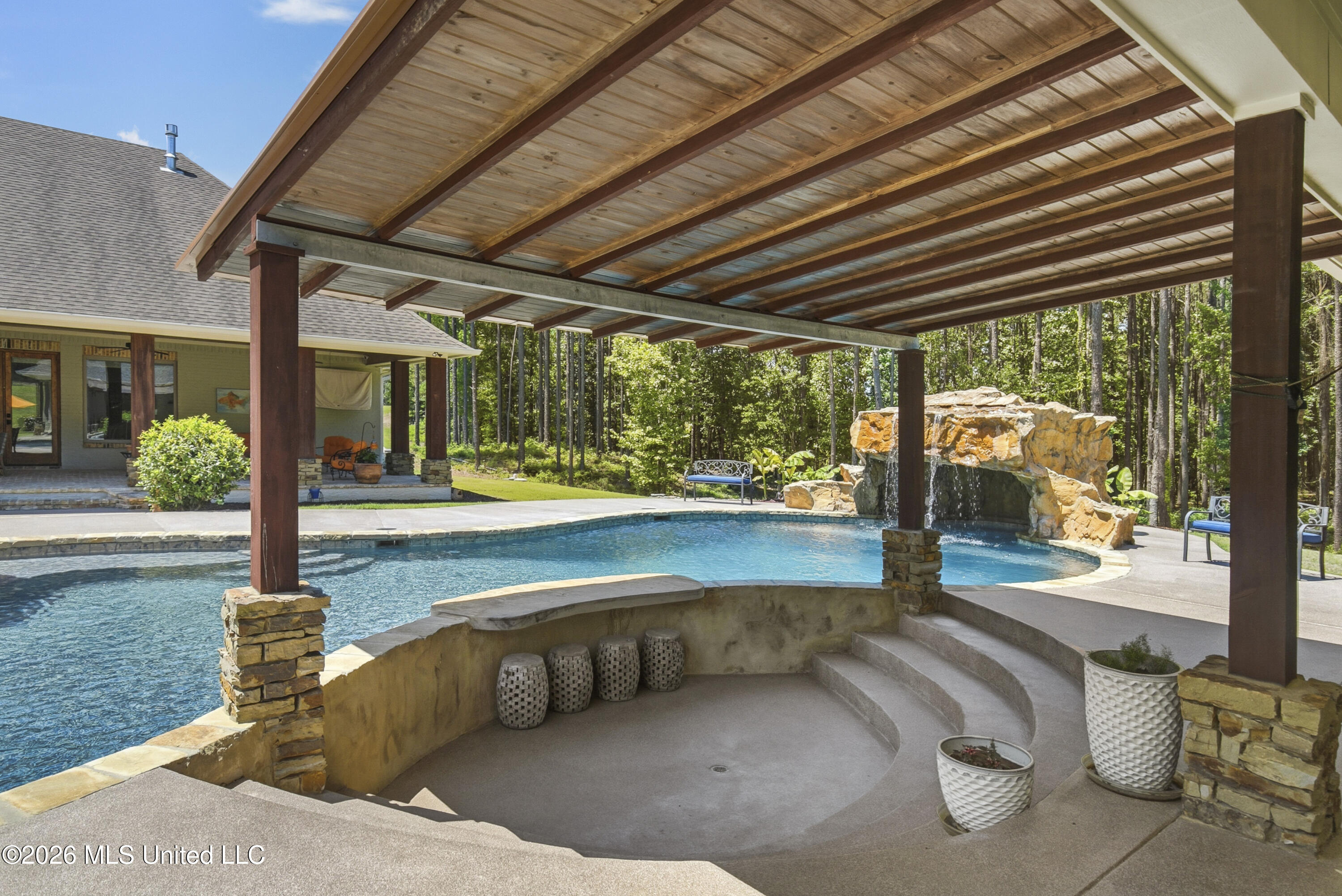 167 Dogwood Trace Property Photo 4