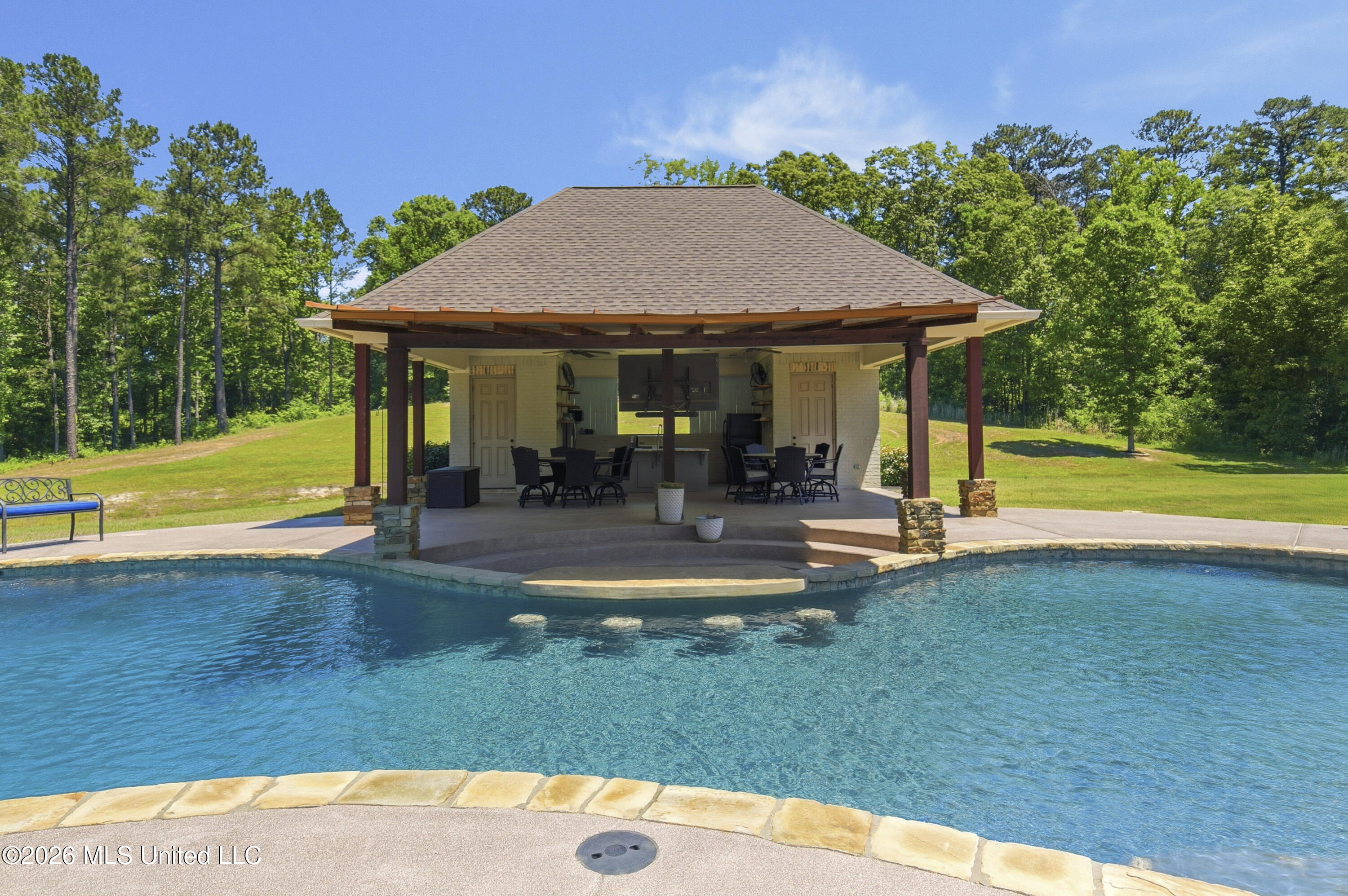 167 Dogwood Trace Property Photo 5