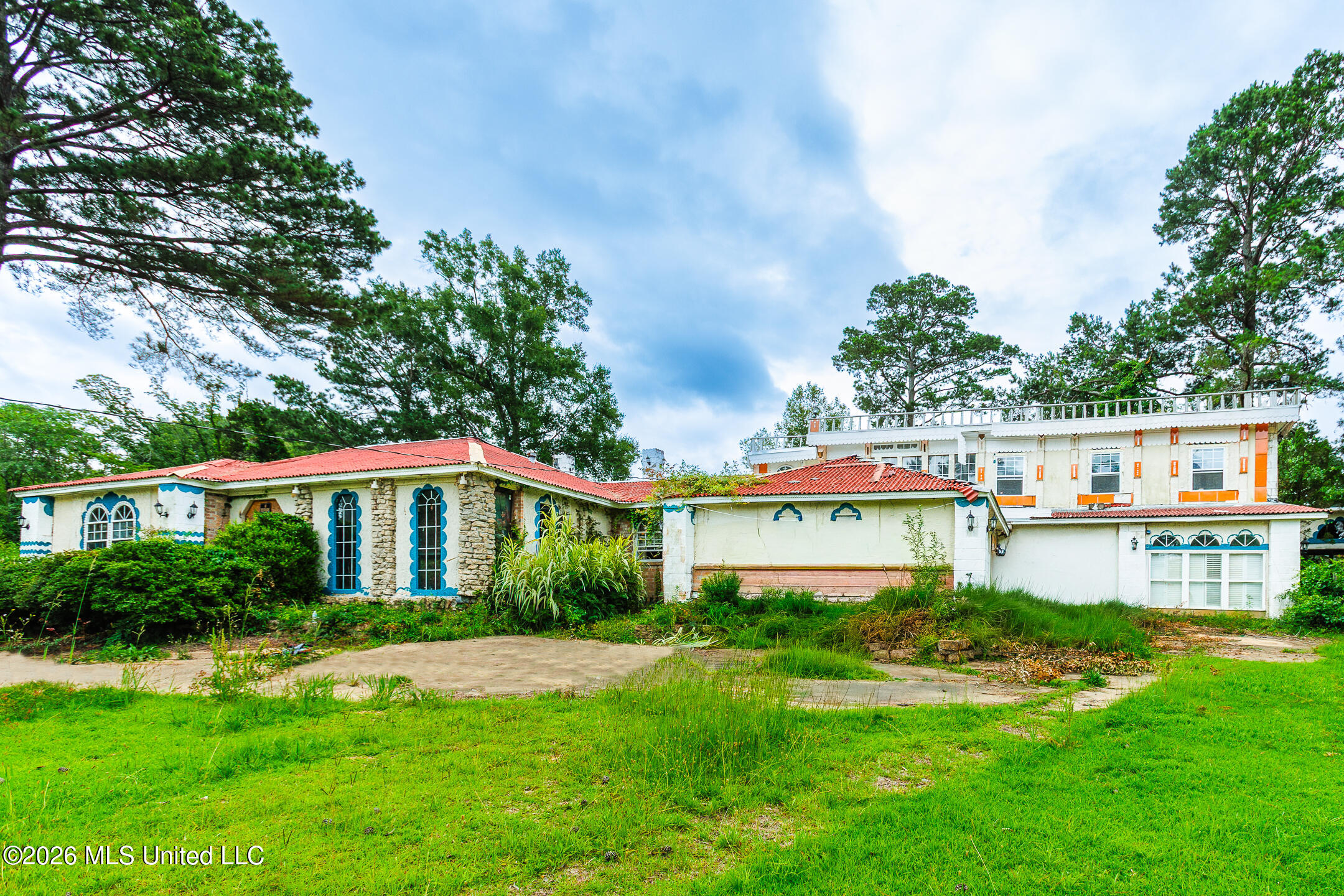 4582 Hanging Moss Road Property Photo 2