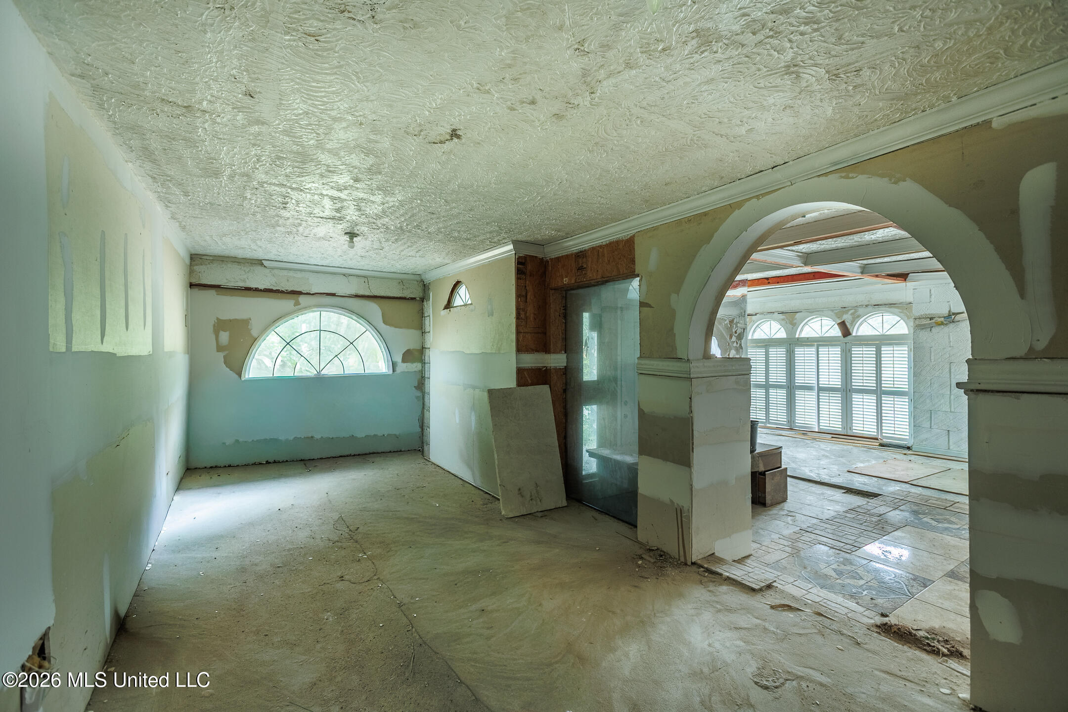 4582 Hanging Moss Road Property Photo 6