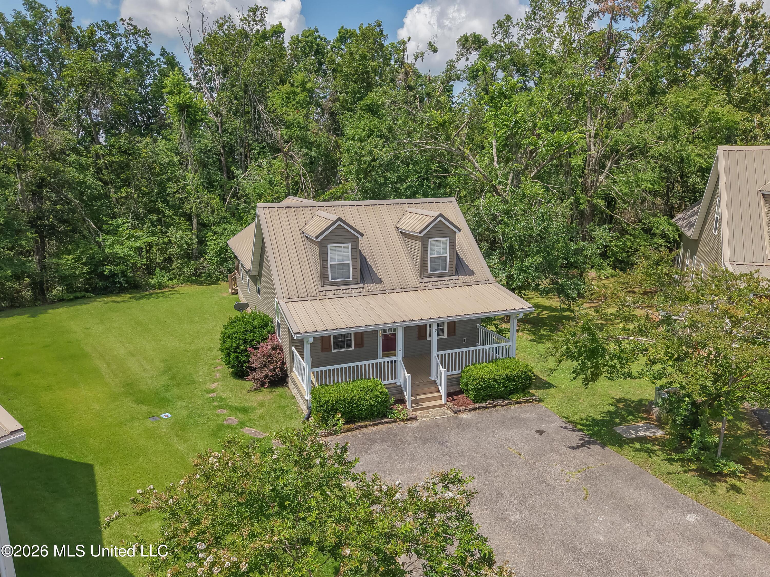 19 Frank Property Photo 2