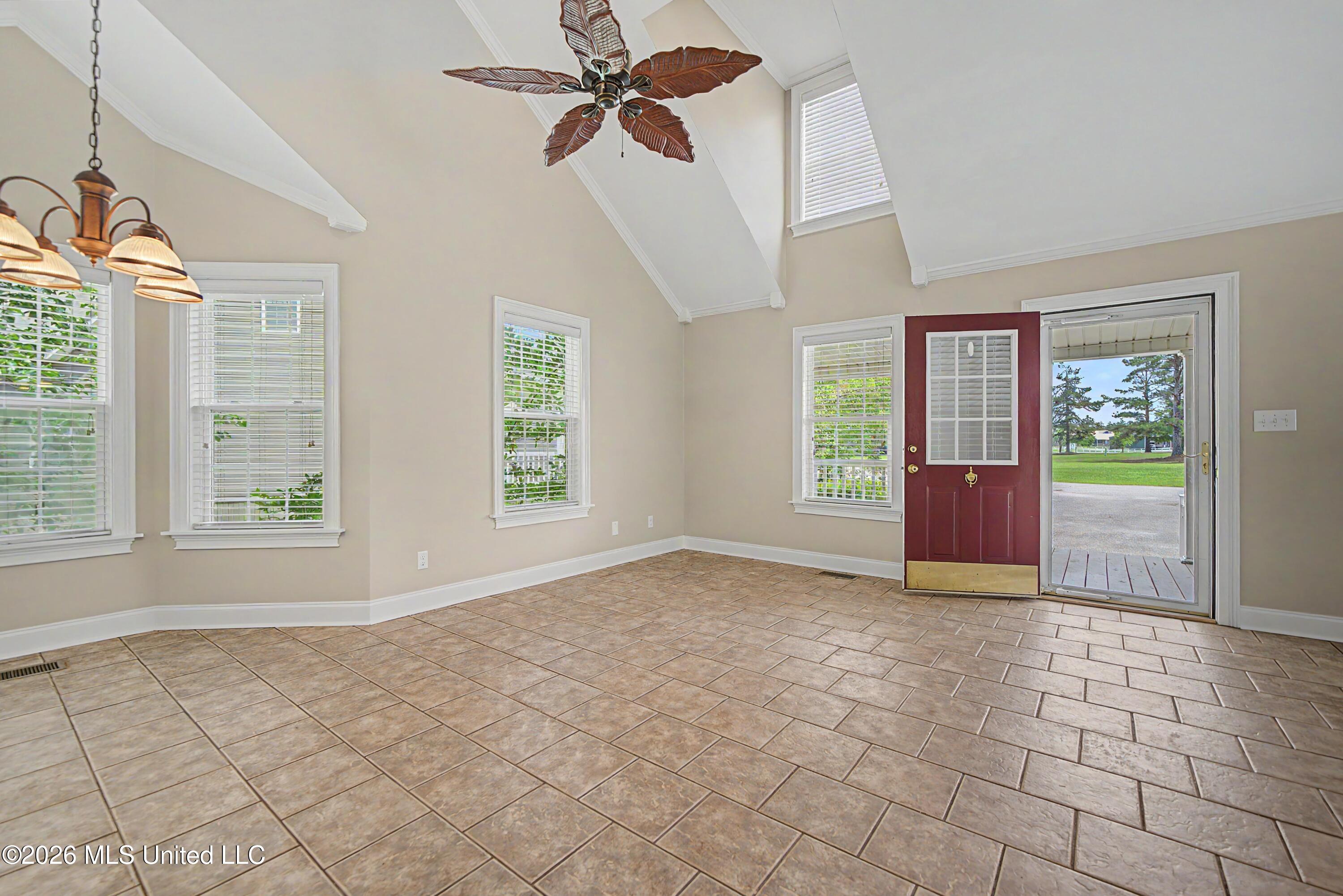 19 Frank Property Photo 18