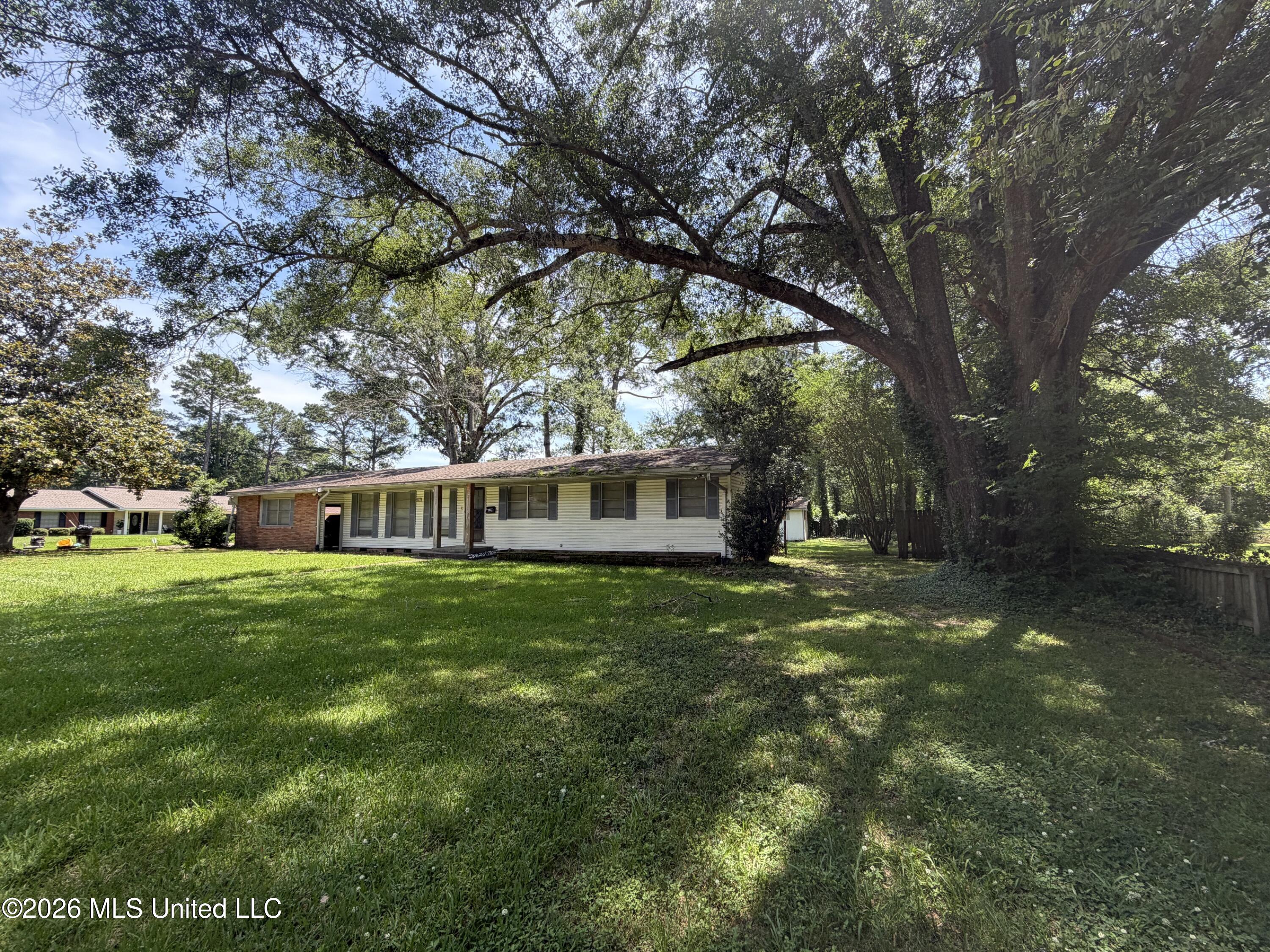 5877 Kinder Drive Property Photo 5