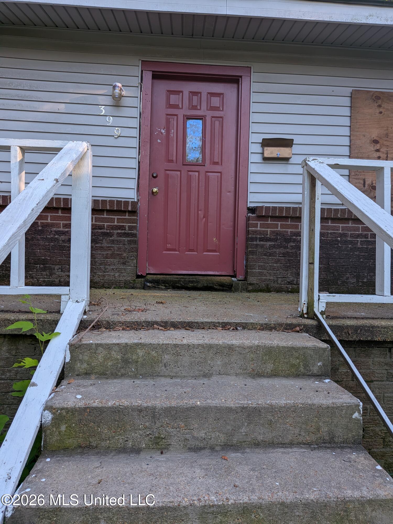 399 Cooper Road Property Photo 3