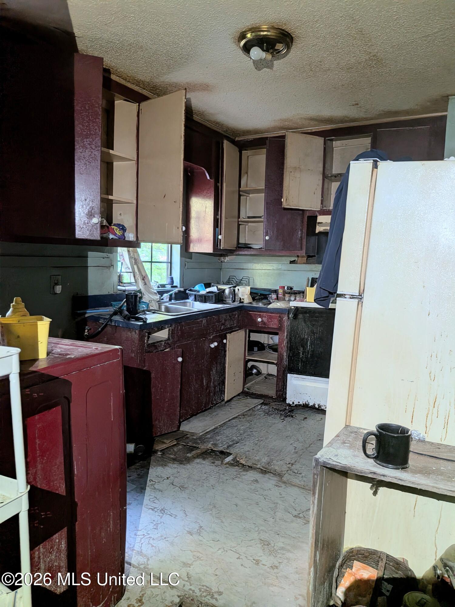 399 Cooper Road Property Photo 7