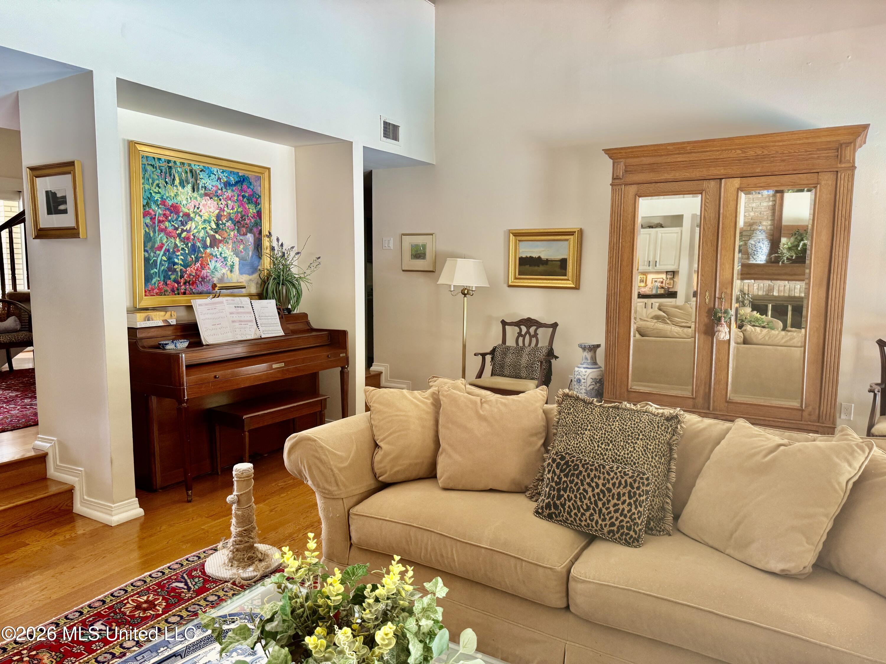 35 Scotland Drive Property Photo 23