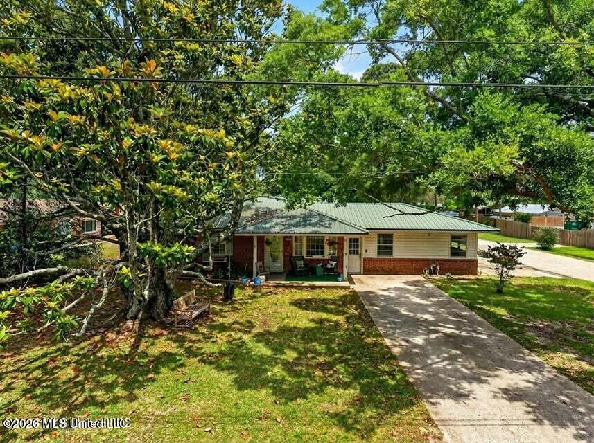 1919 Stuart Avenue Property Photo 4