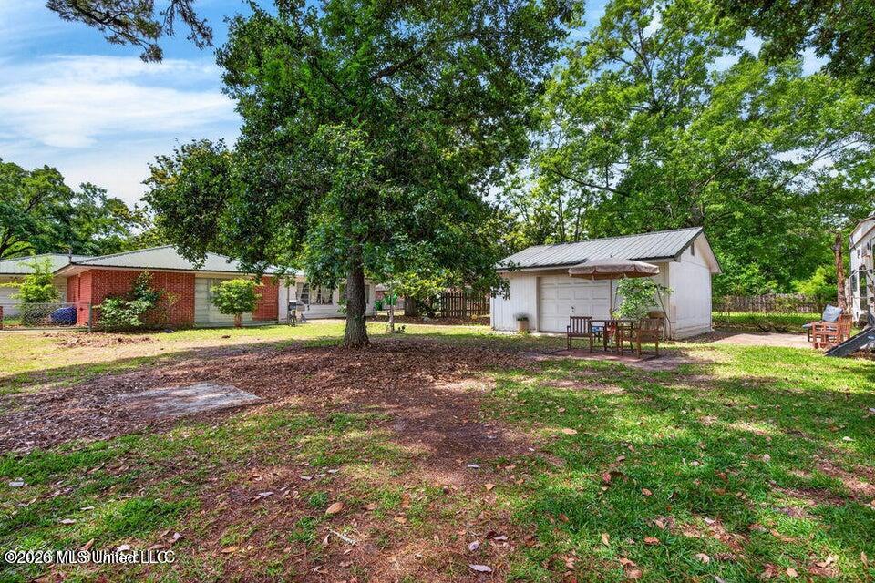 1919 Stuart Avenue Property Photo 25
