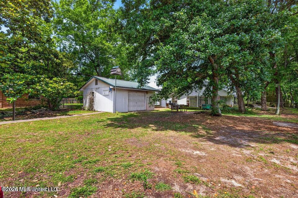 1919 Stuart Avenue Property Photo 28