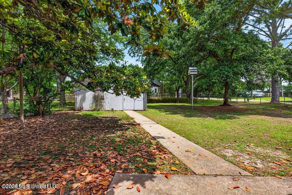 1919 Stuart Avenue Property Photo 30