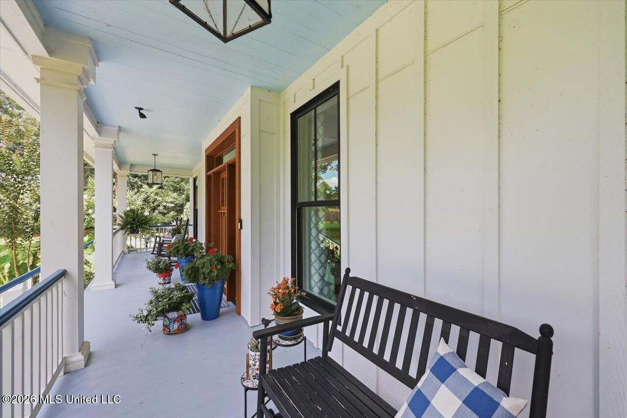 249 Normandy Circle Property Photo 9
