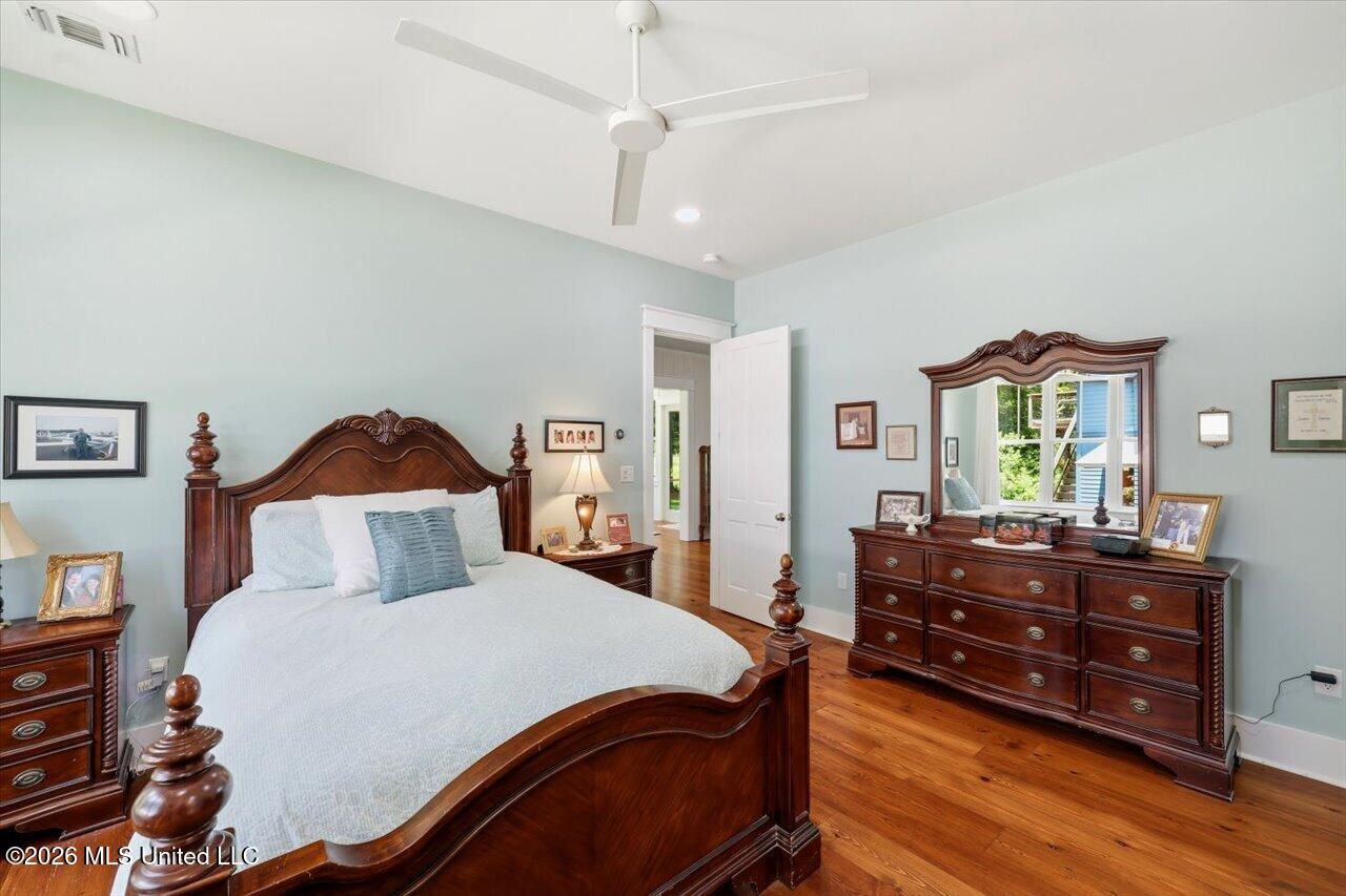 249 Normandy Circle Property Photo 26
