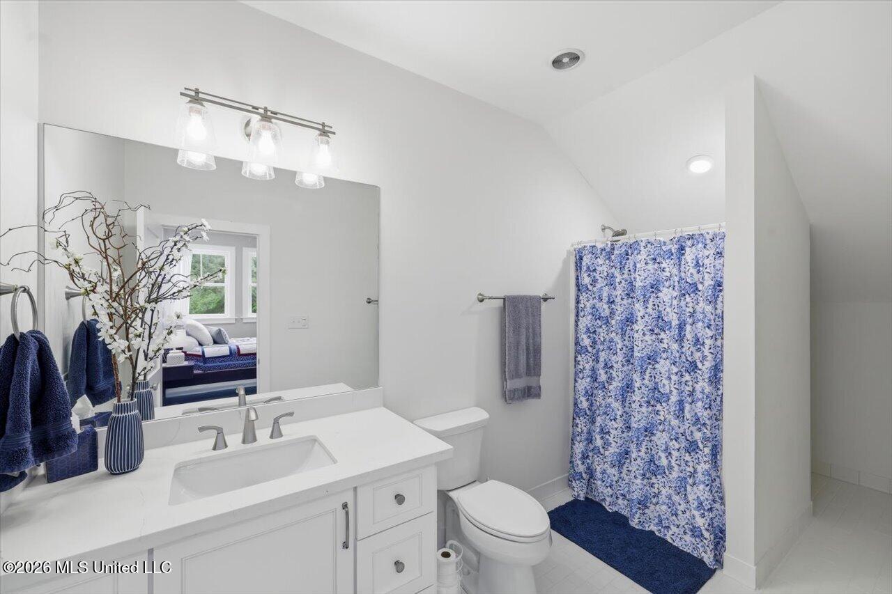 249 Normandy Circle Property Photo 36