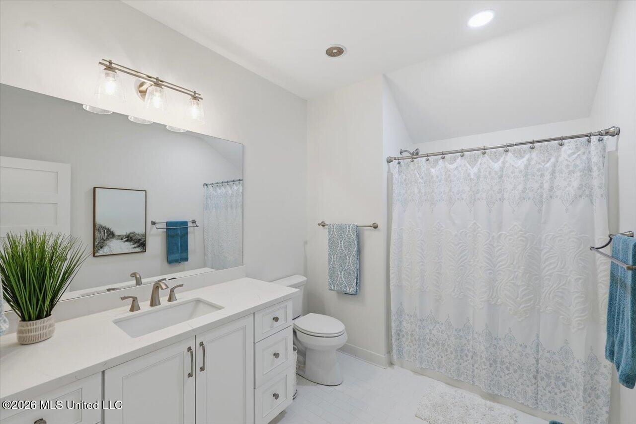 249 Normandy Circle Property Photo 39