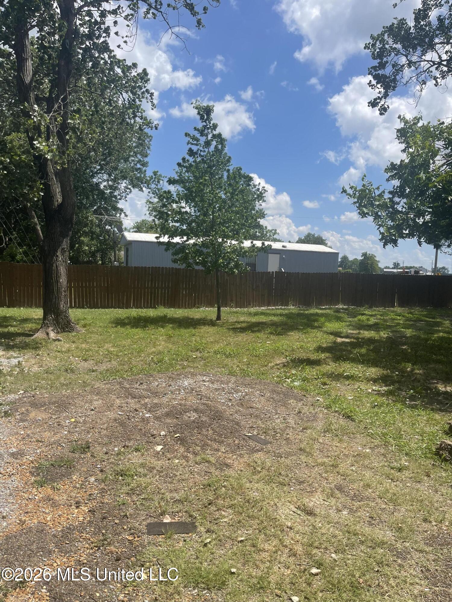 2408 N Old Hwy 61 Property Photo 4