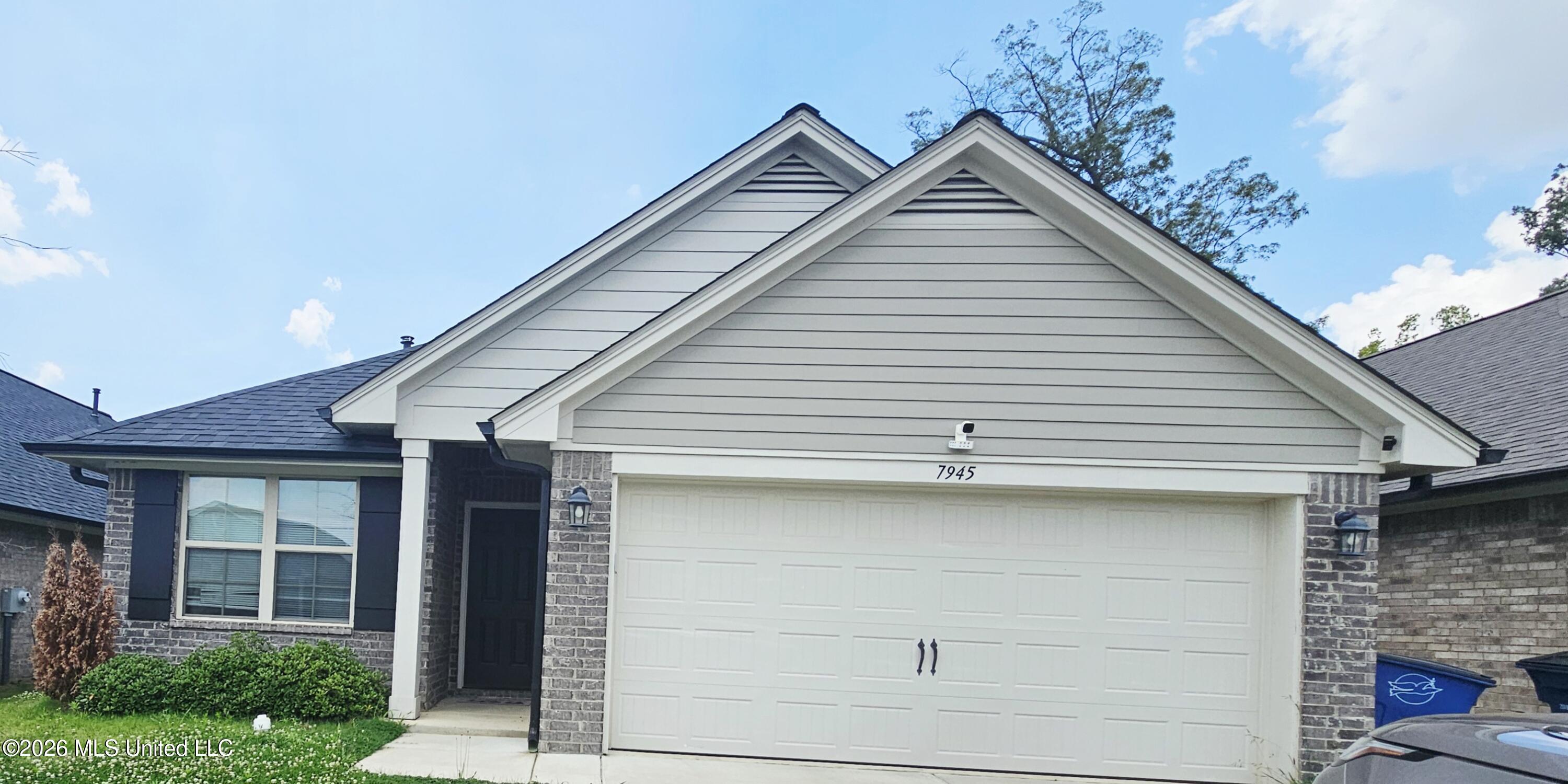 7945 Gardendale Drive Property Photo 1