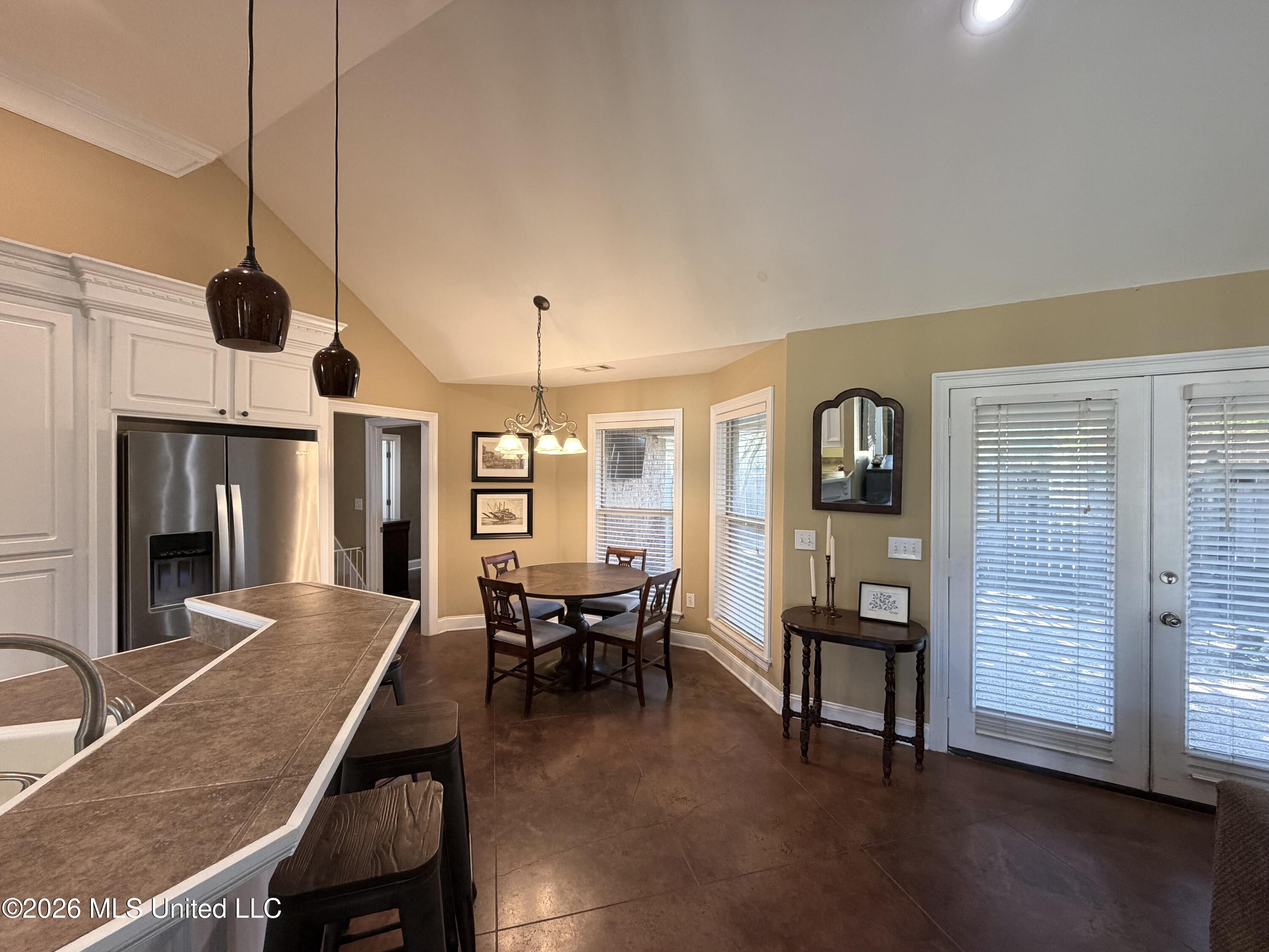 285 Lighthouse Lane Property Photo 12