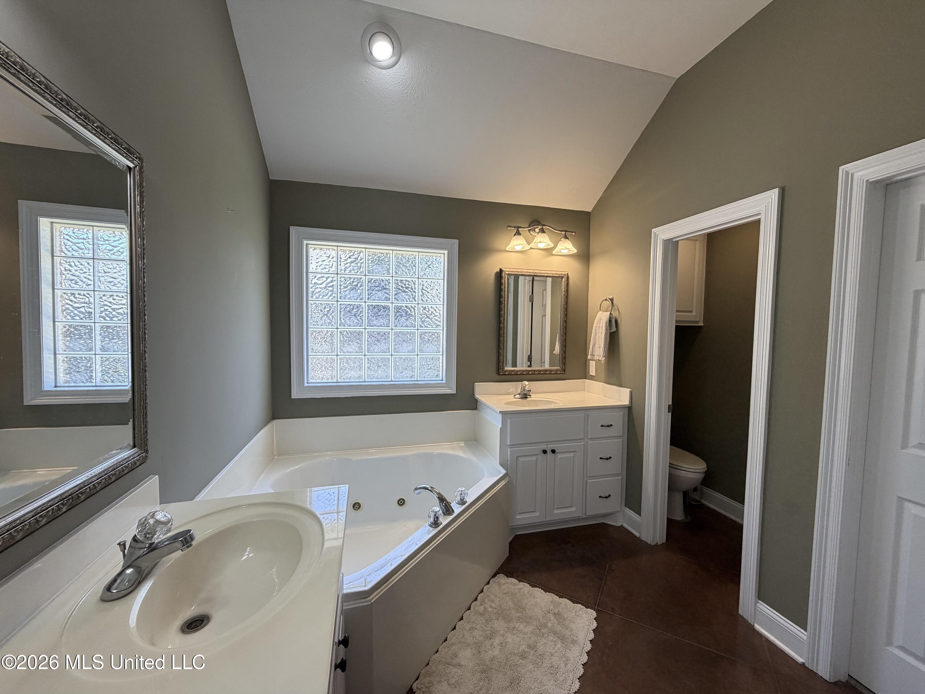 285 Lighthouse Lane Property Photo 20