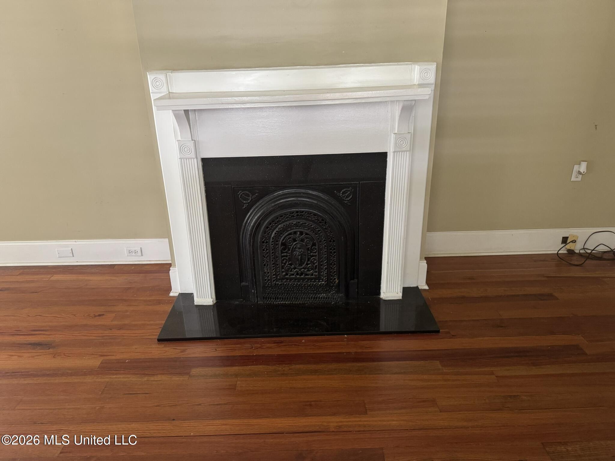 903 Columbus Drive Property Photo 12