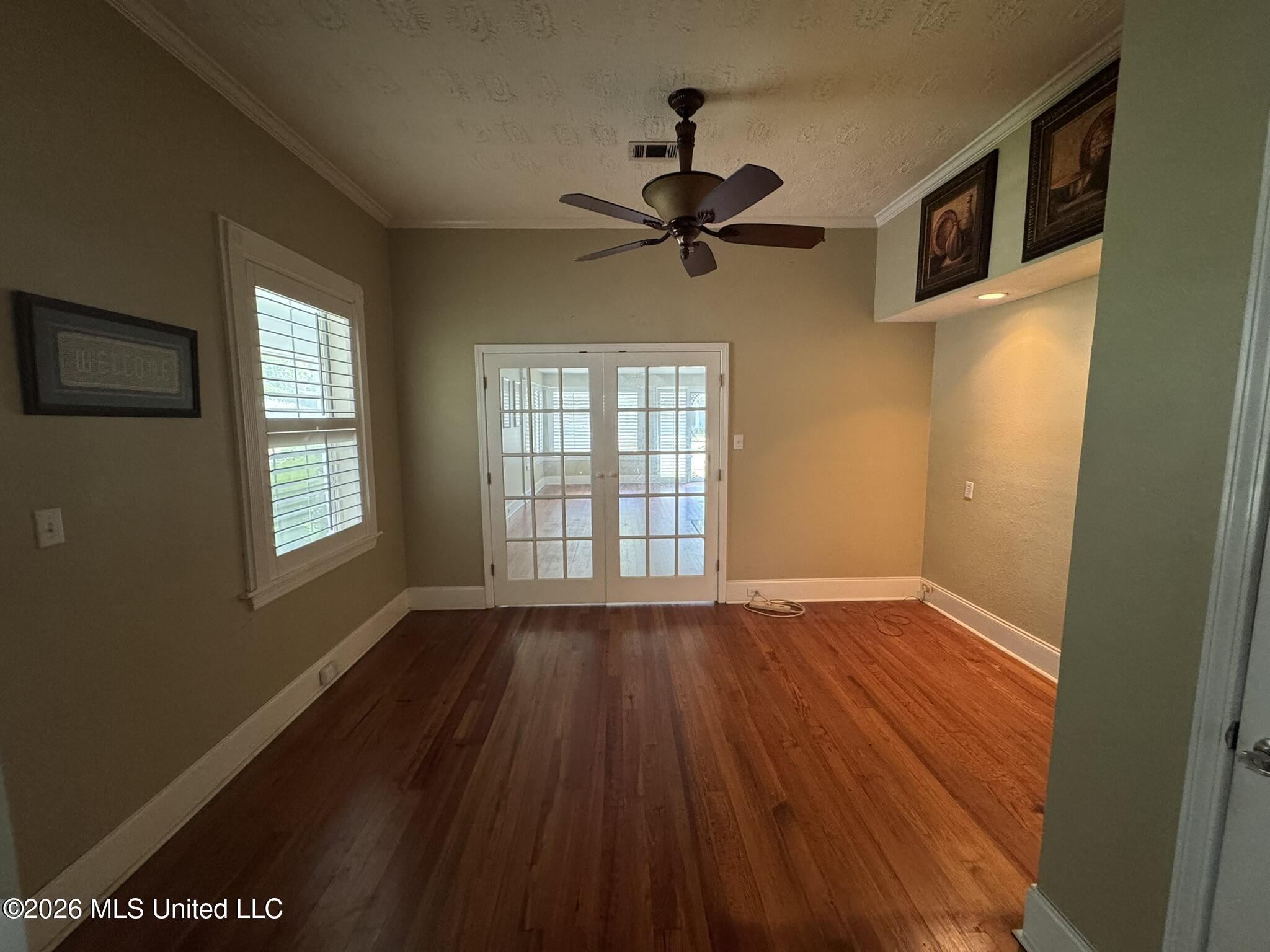 903 Columbus Drive Property Photo 22