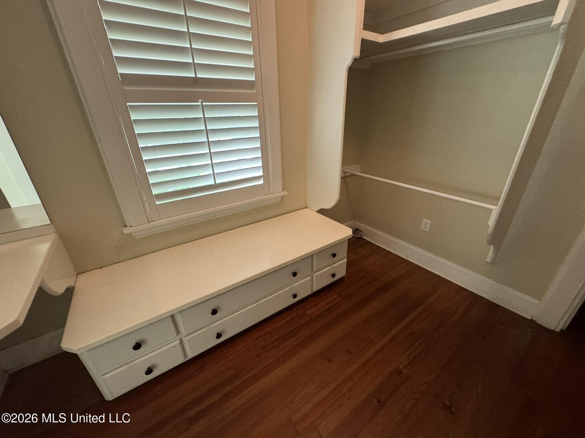 903 Columbus Drive Property Photo 26