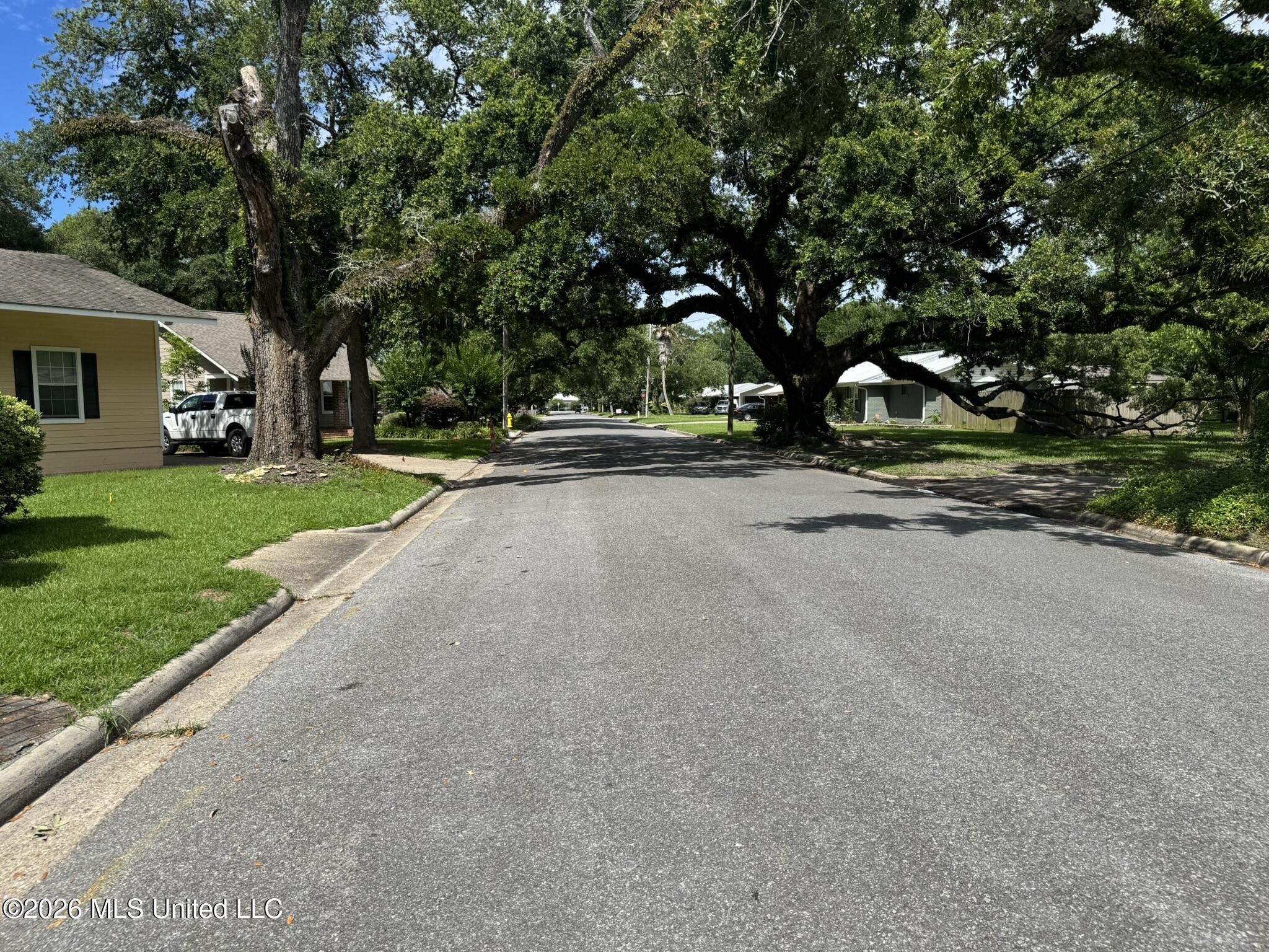 903 Columbus Drive Property Photo 35