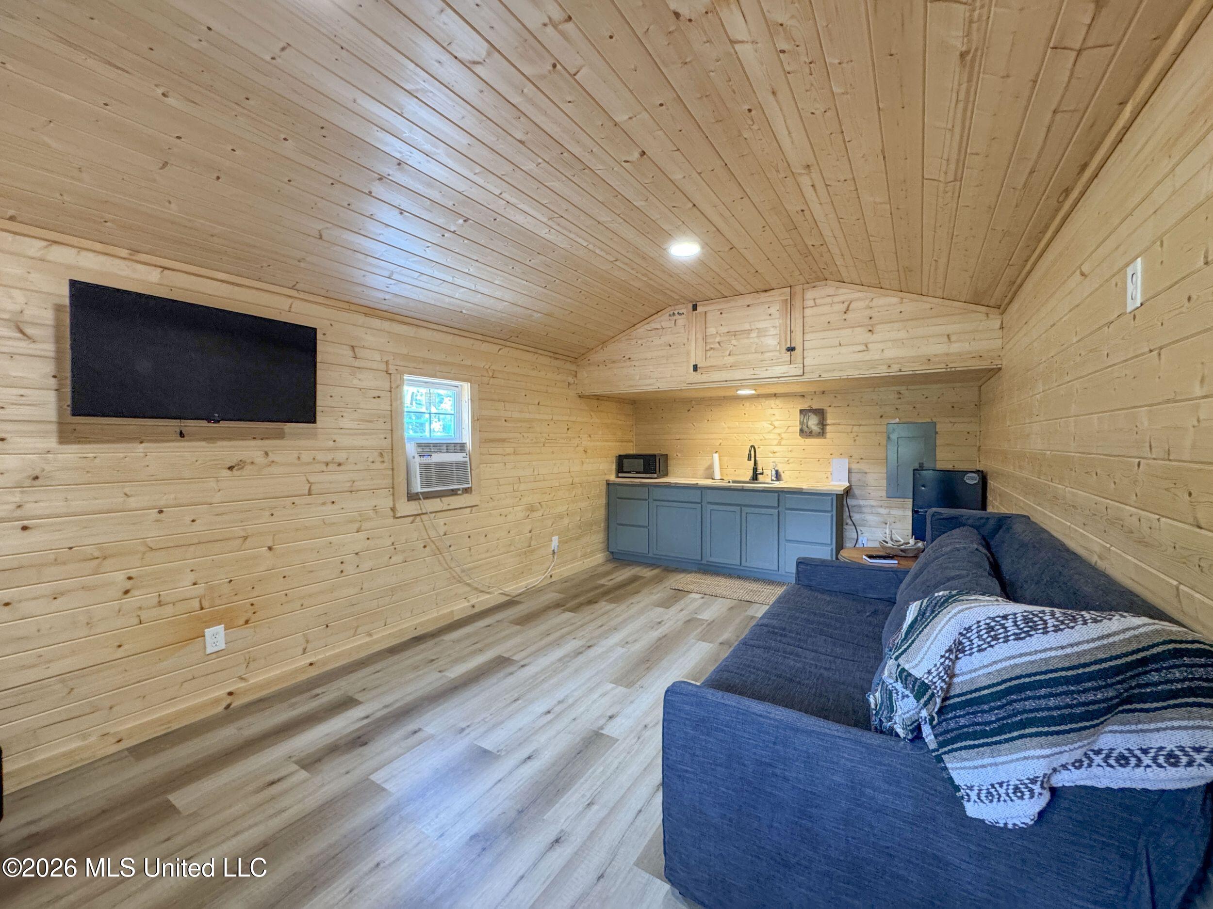 884 Avant Road Property Photo 84