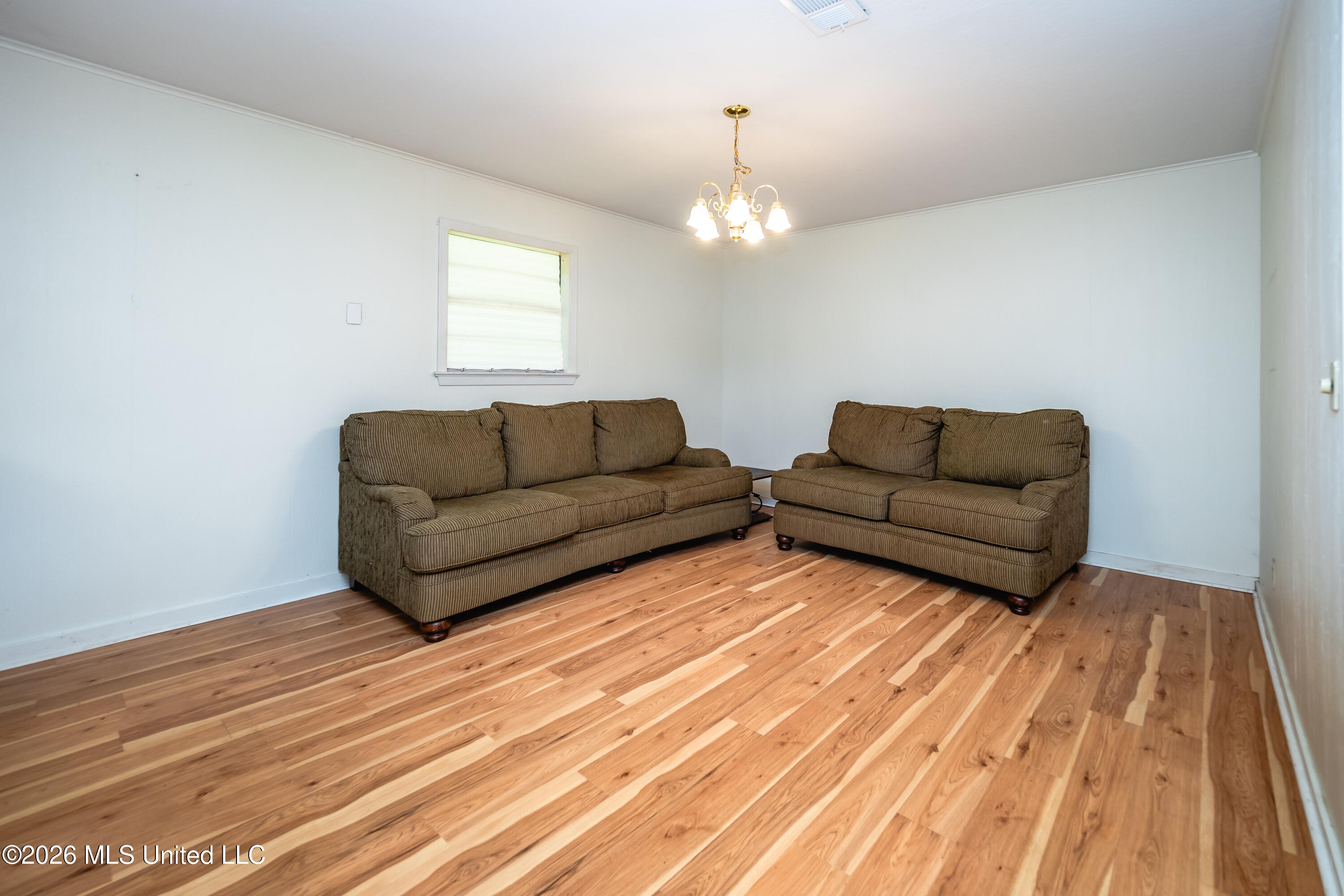 111 Davis Property Photo 5