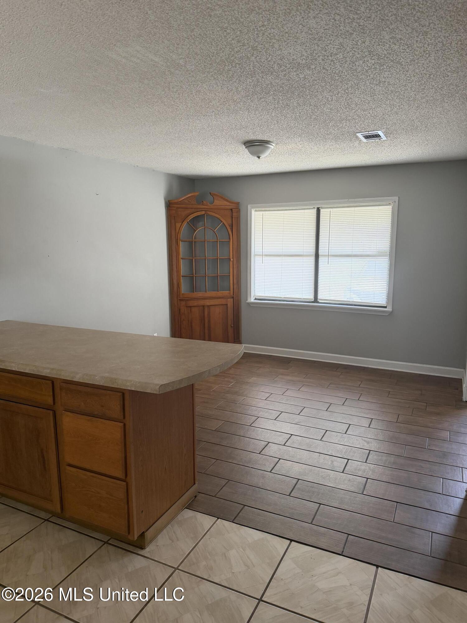 121 Linda Circle Property Photo 8