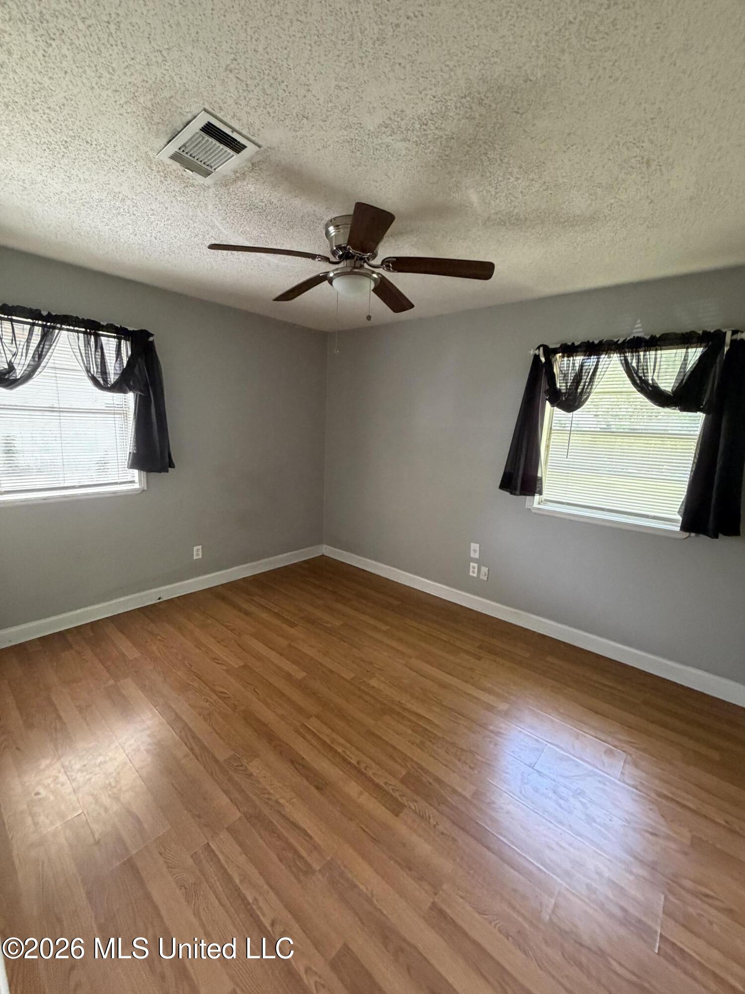 121 Linda Circle Property Photo 10
