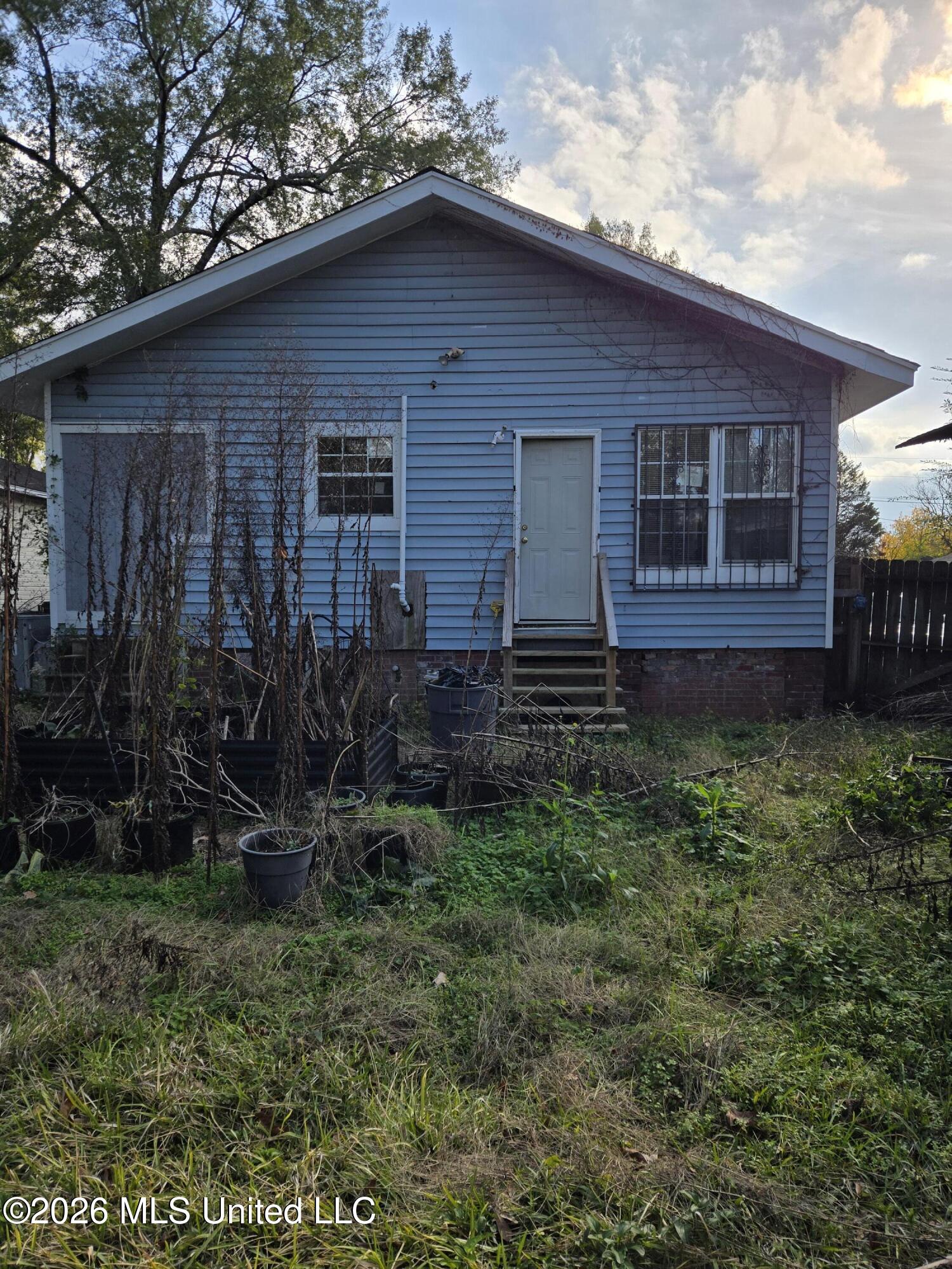 322 S Westview Street Property Photo 6