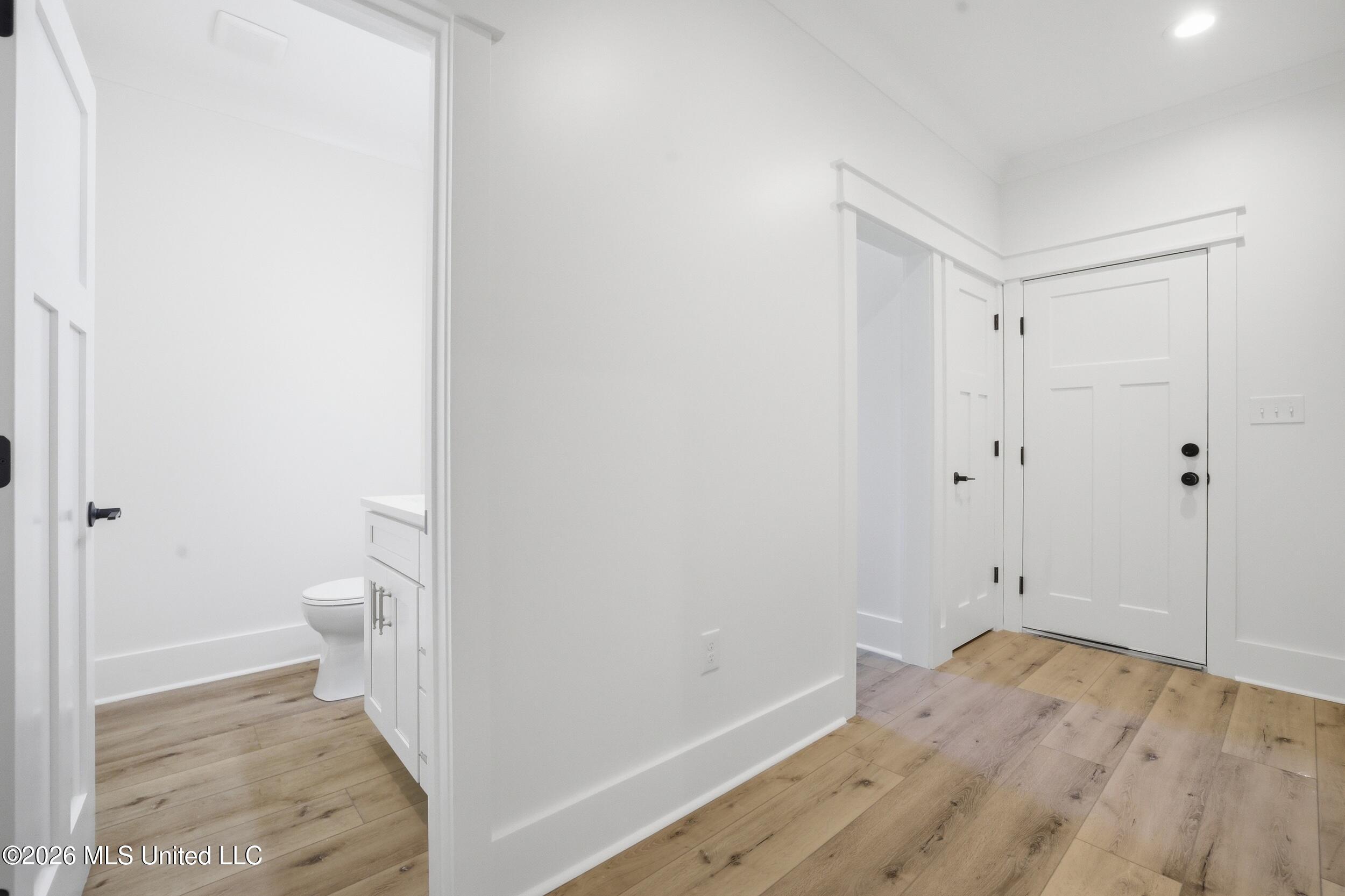 127 Iberville Drive Property Photo 34