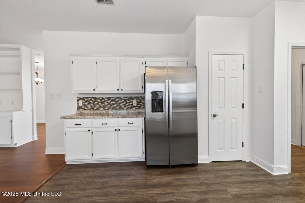 11118 Oakcrest Drive Property Photo 12