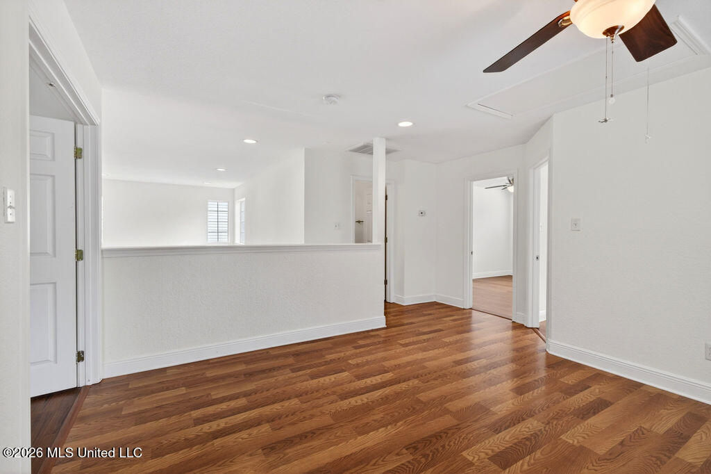 11118 Oakcrest Drive Property Photo 20