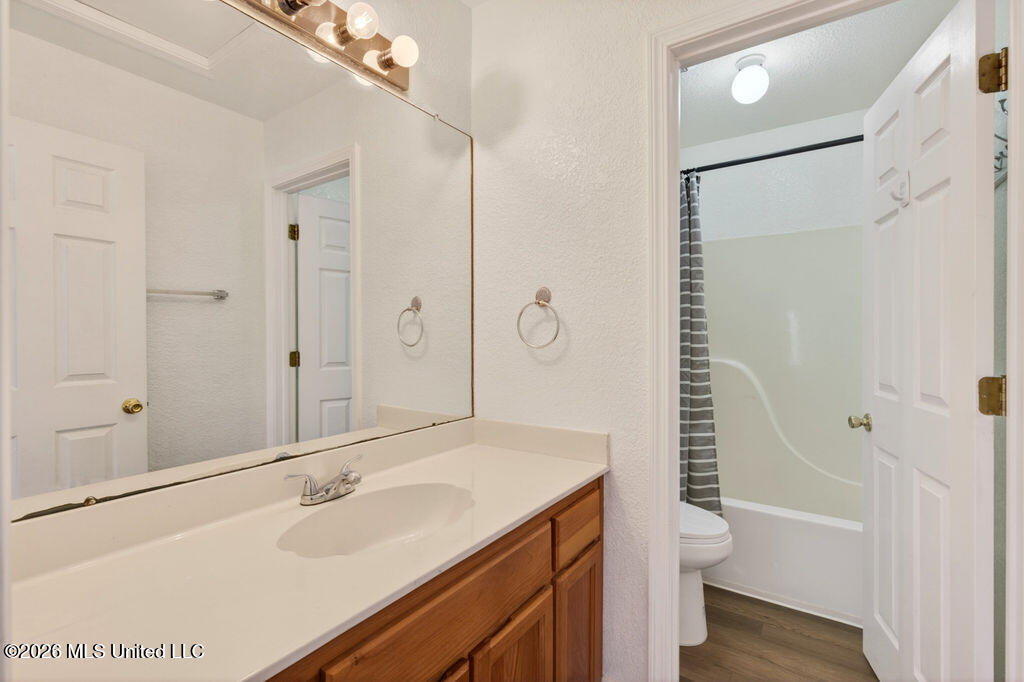 11118 Oakcrest Drive Property Photo 29